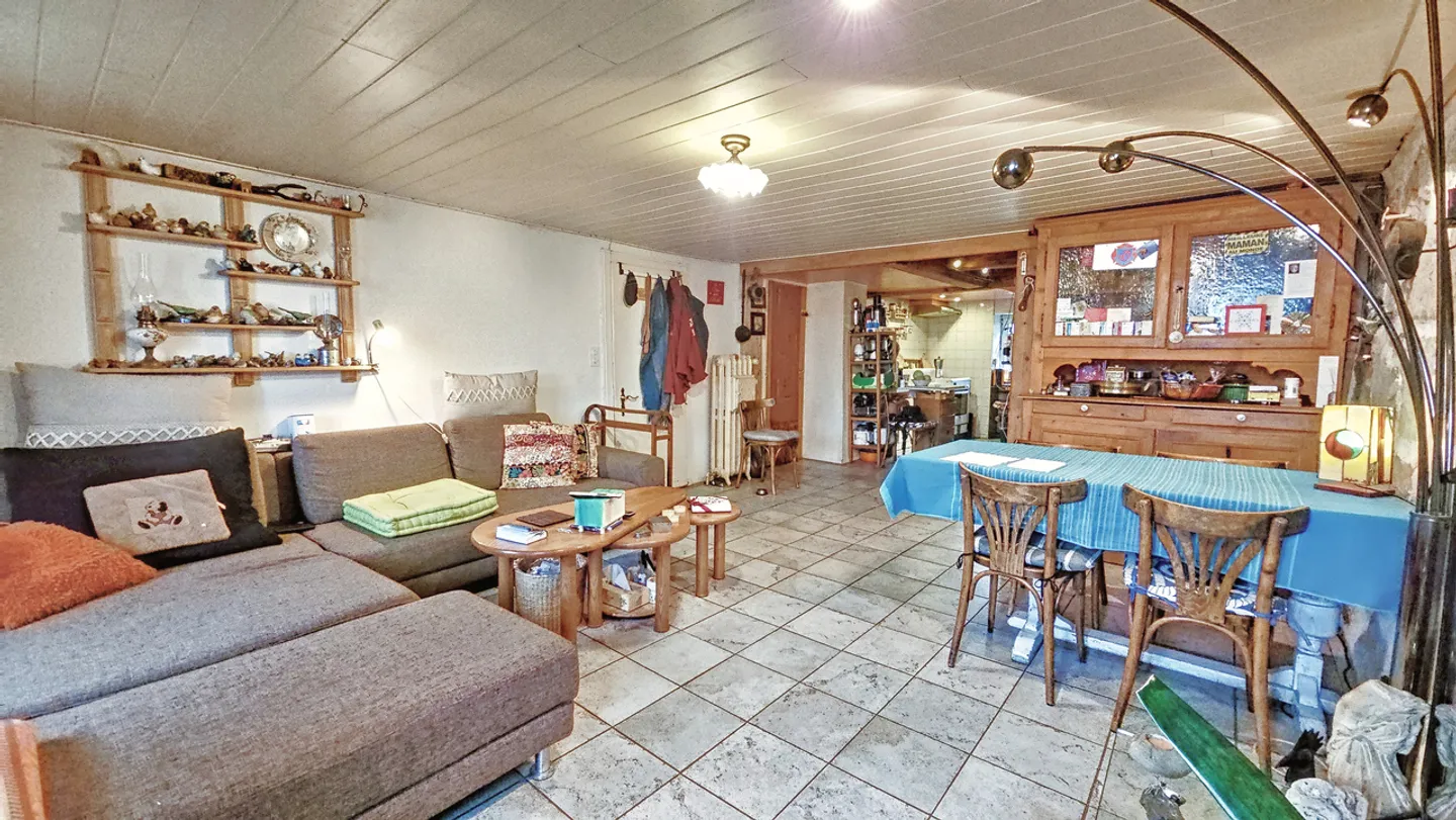 Village house of 3.5 rooms + studio in Morens / FR - Photo 5 of 13