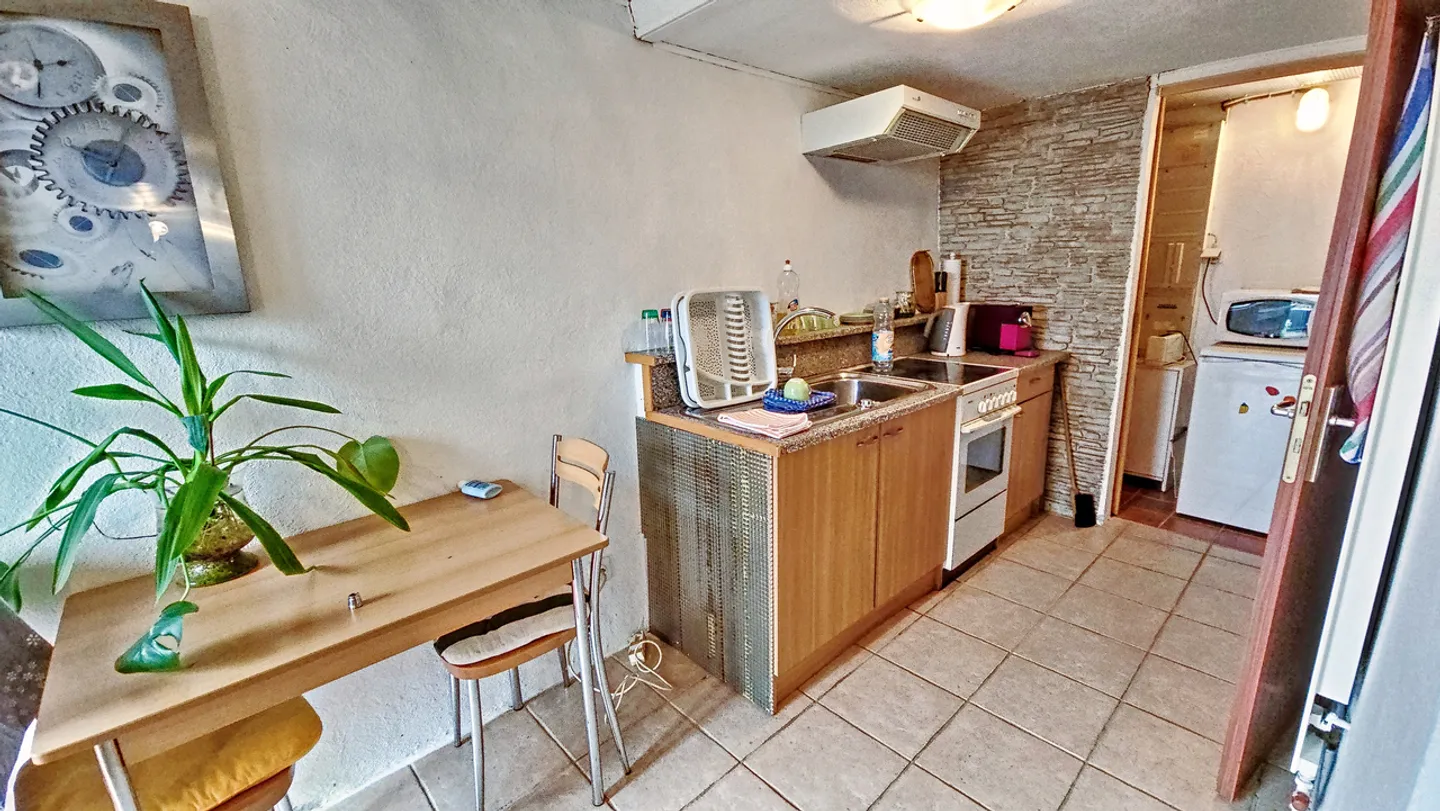 Village house of 3.5 rooms + studio in Morens / FR - Photo 12 of 13