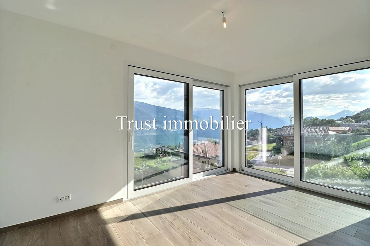 6024. Beautiful new house in Chermignon d'en Haut - Photo 12 of 13