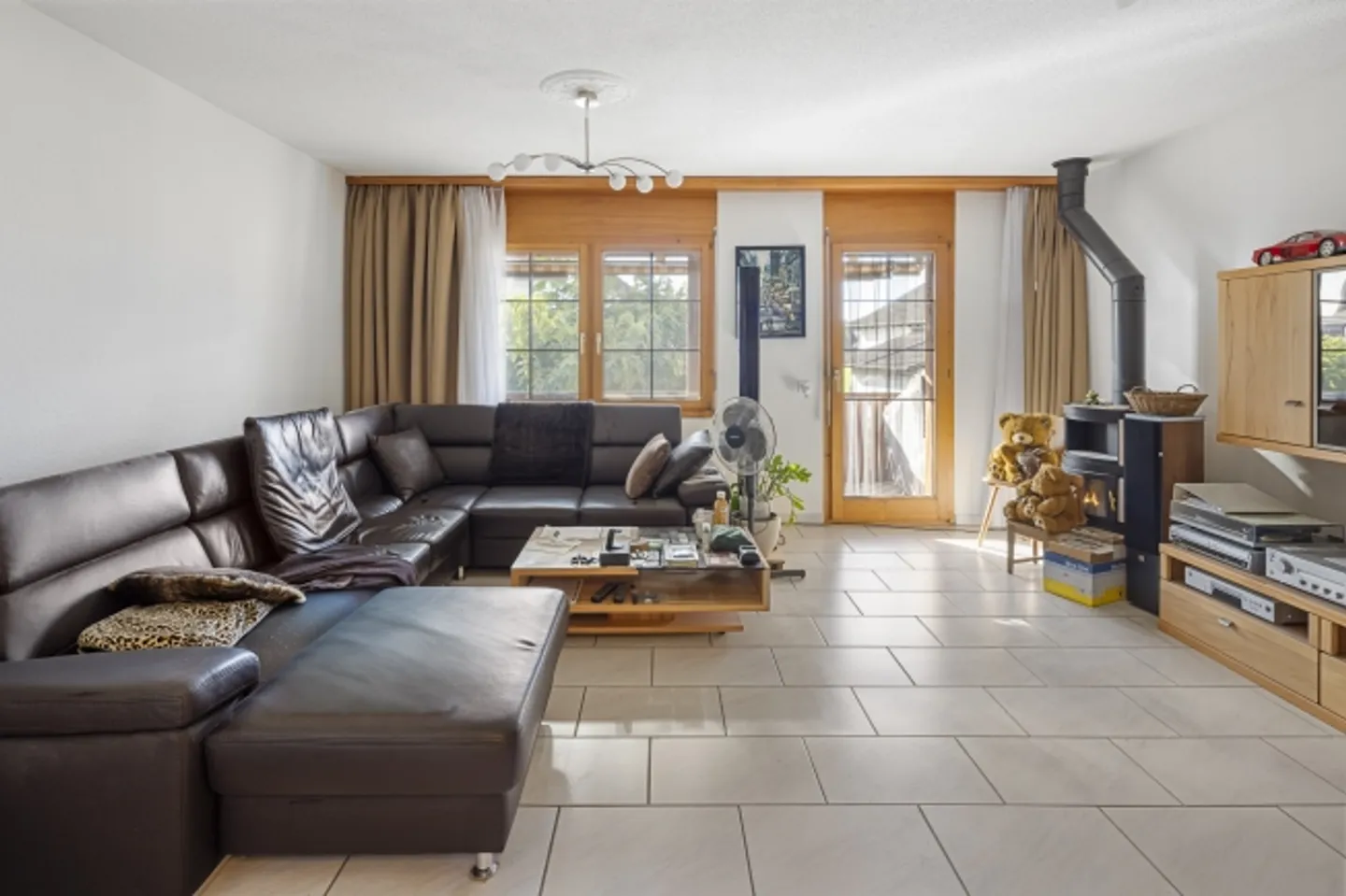 Tranquillo, verde e ideale per la vita familiare e per il lavoro da casa - Foto 5 di 13