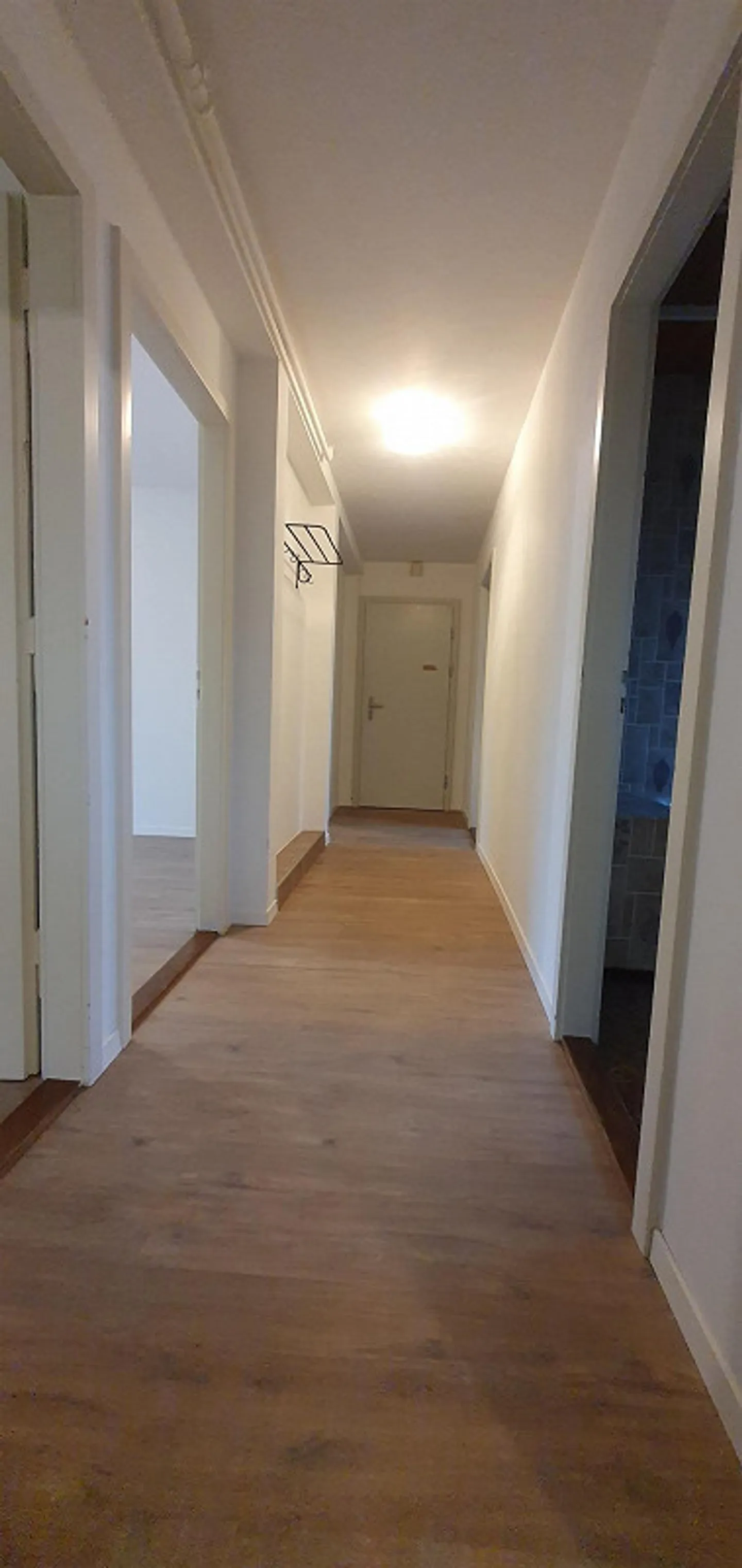 Bellissimo appartamento di 4 stanze al 1° piano a Fraubrunnen in affitto - Foto 5 di 8