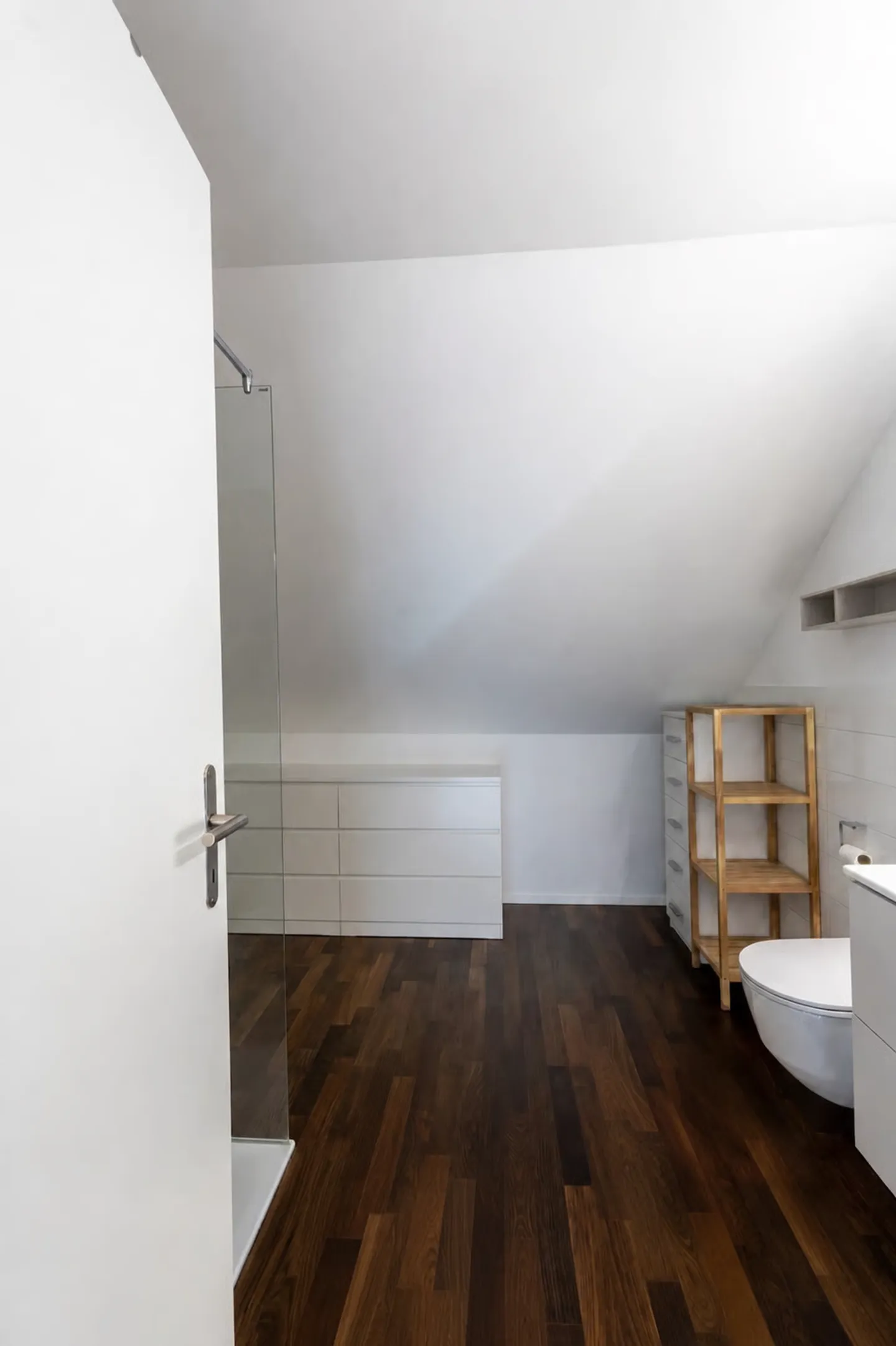 Helle und moderne Dachgeschosswohnung im Eigentumsstandard - Foto 7 von 11