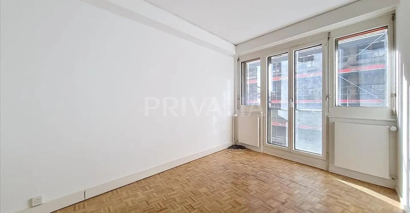 Spazio ufficio in affitto - Foto 3 di 11