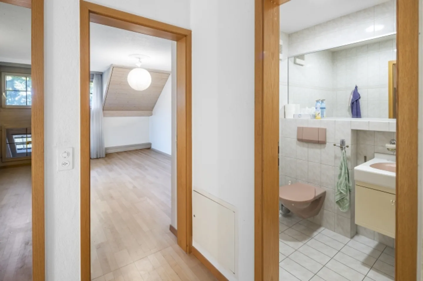 Tranquillo, verde e ideale per la vita familiare e per il lavoro da casa - Foto 12 di 13