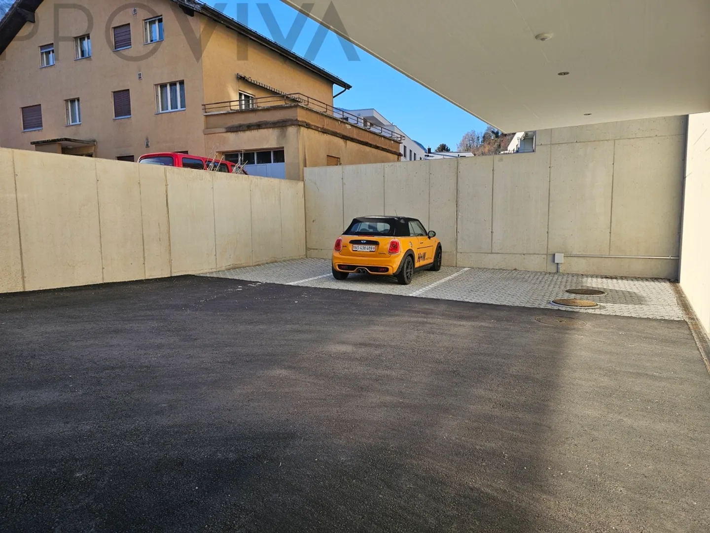 Parking space in the center of Naters - Photo 2 of 4