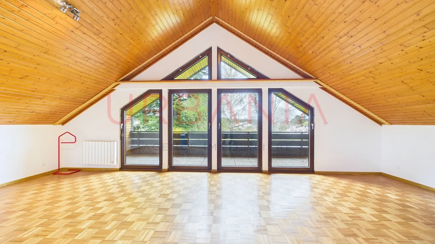 Wunderschönes Einfamilienhaus in Genthod mit Garten und zwei Garagen - Foto 5 von 13