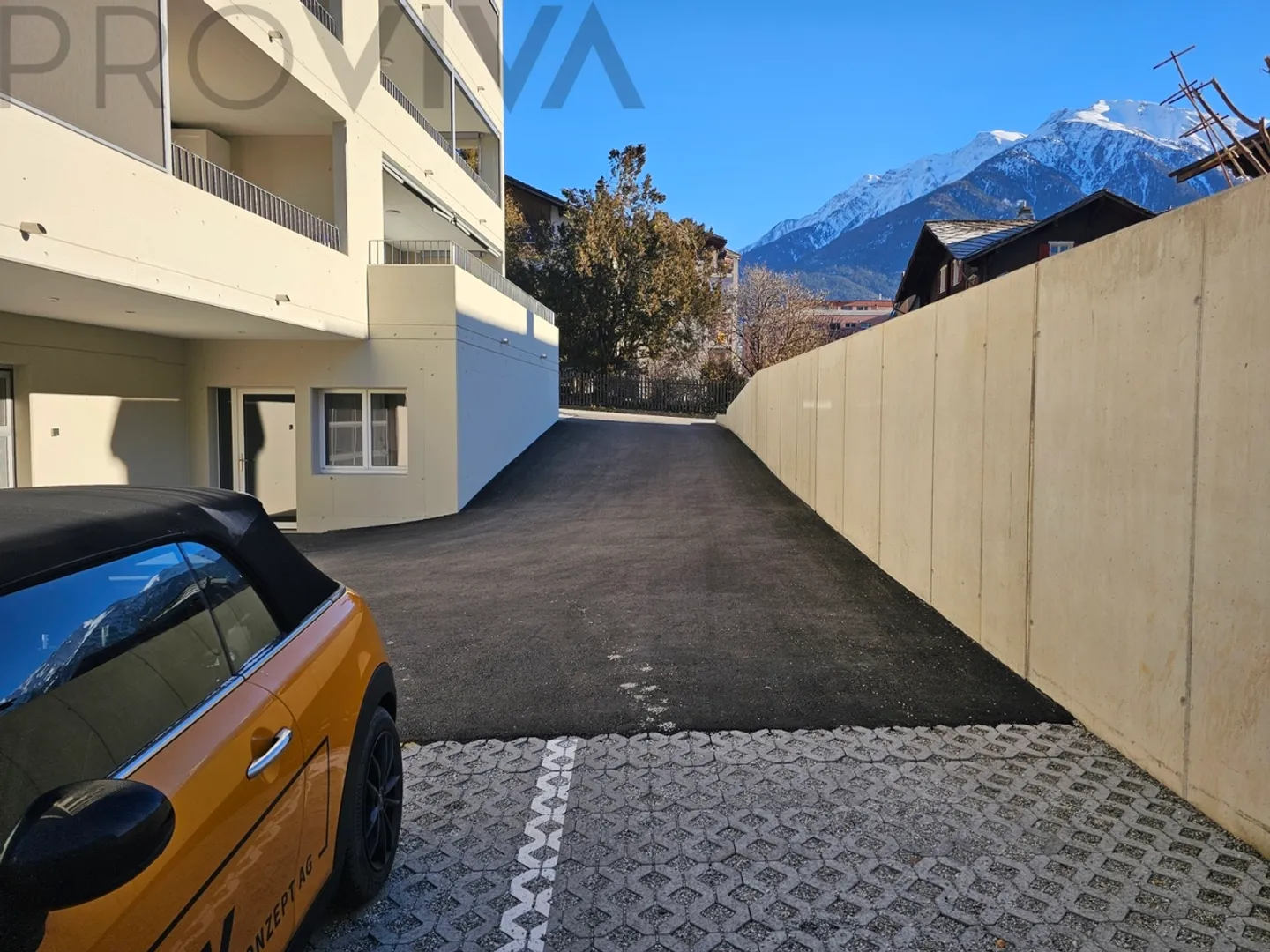 Parking space in the center of Naters - Photo 3 of 4