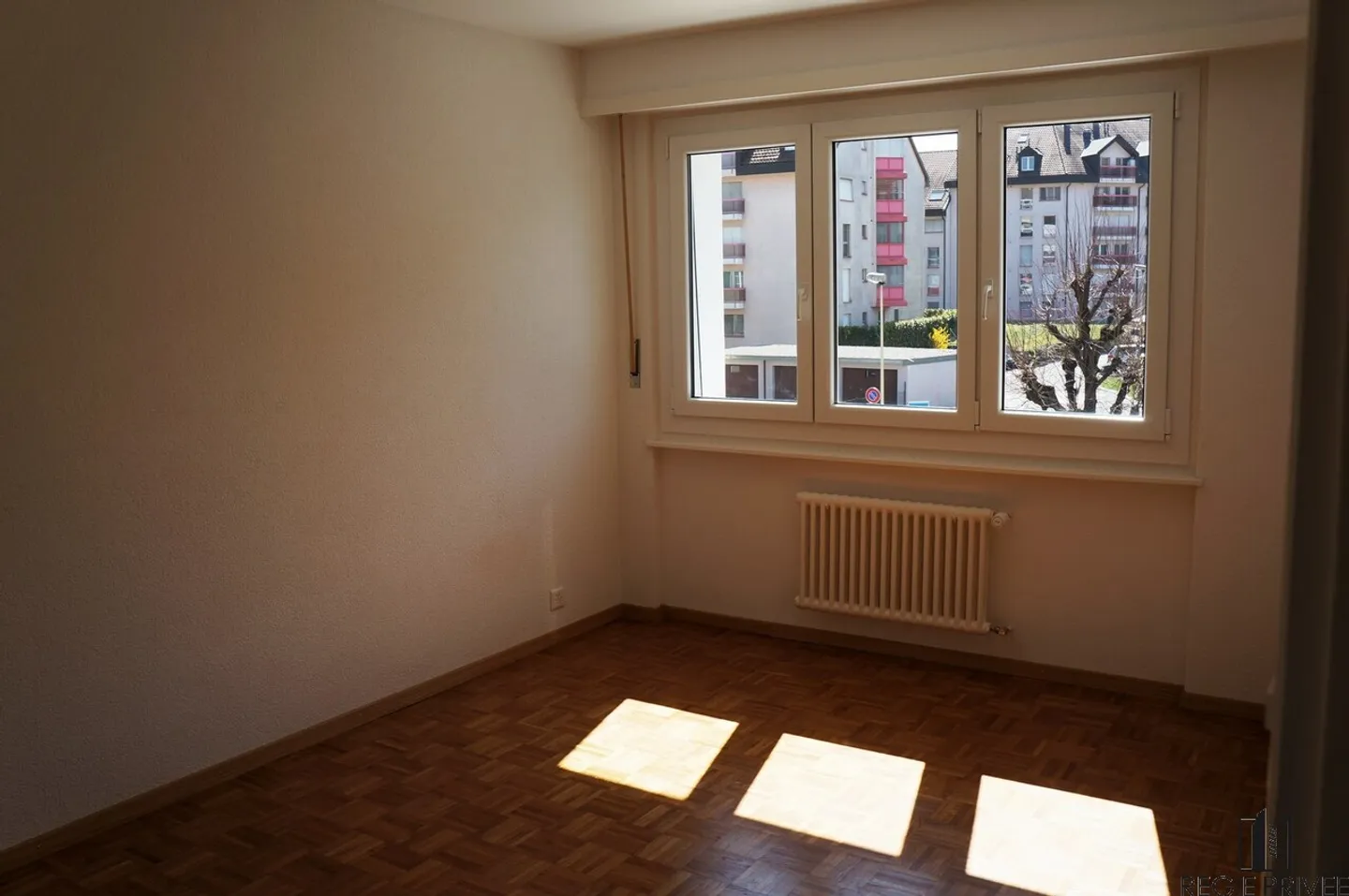 Appartement Charmant avec Balcon - Photo 3 sur 6