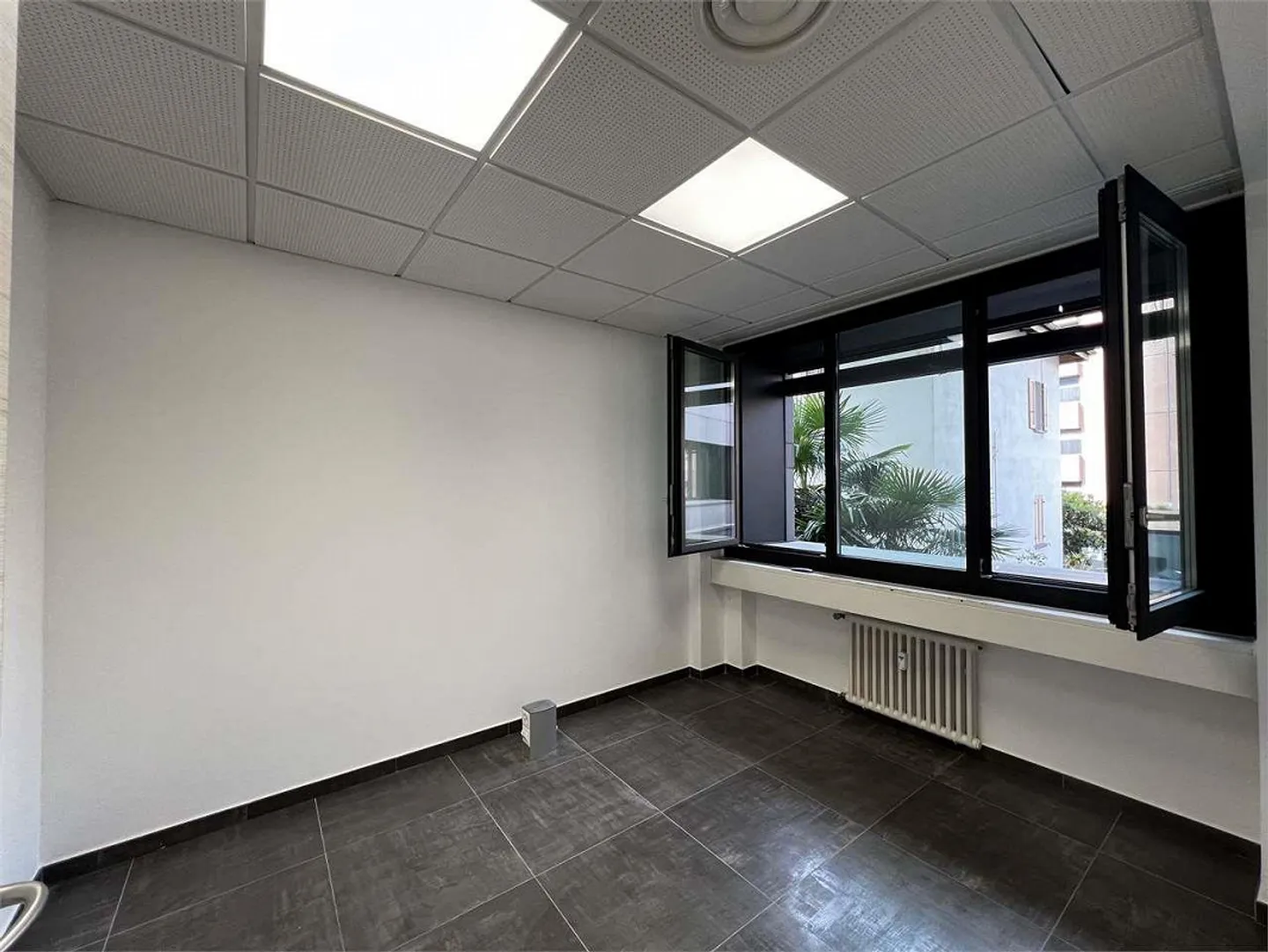 Réf. 2683 Bureau duplex à louer, zone Parco Ciani - Photo 5 sur 10