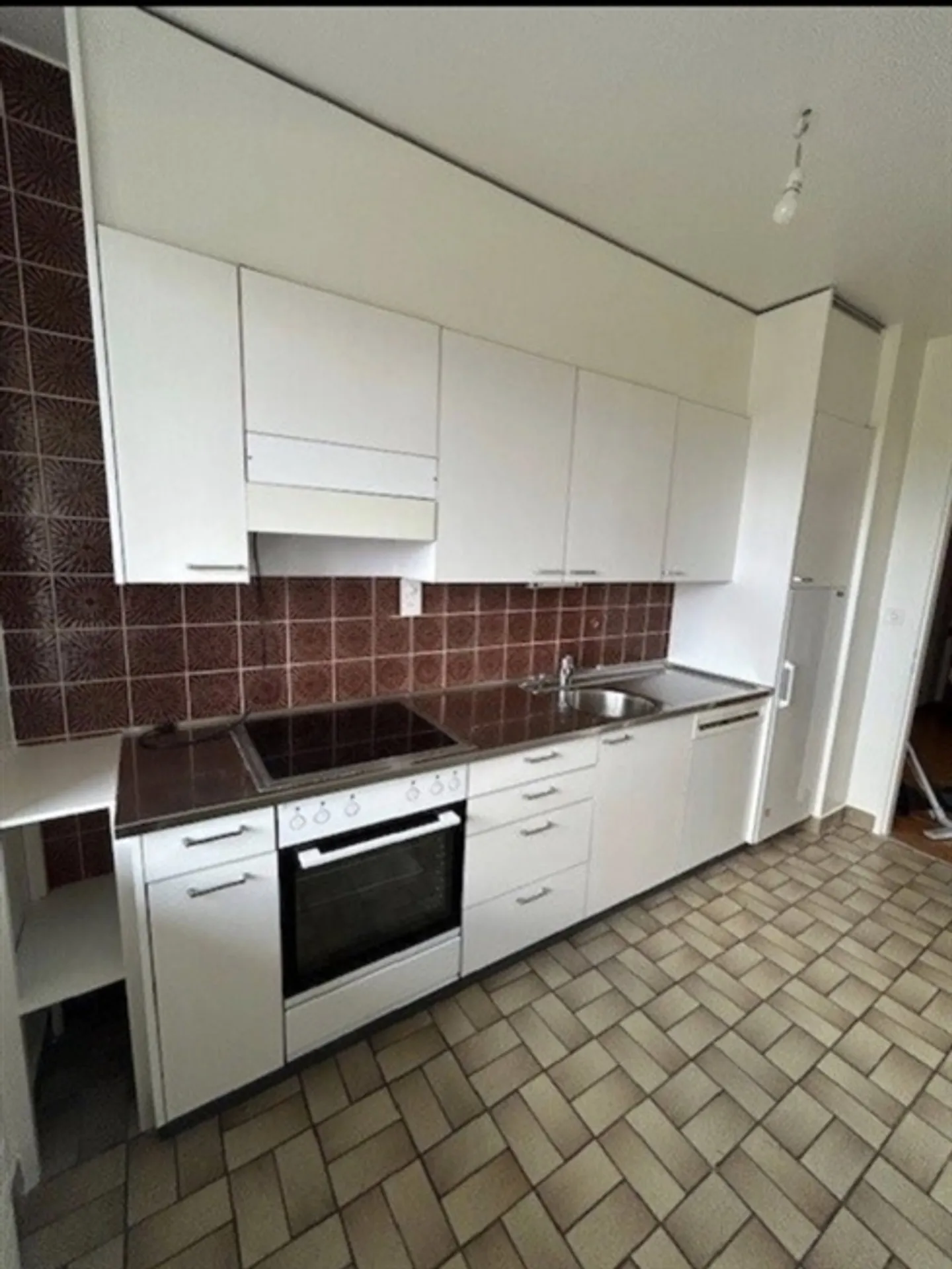 Lease takeover - Photo 2 of 8