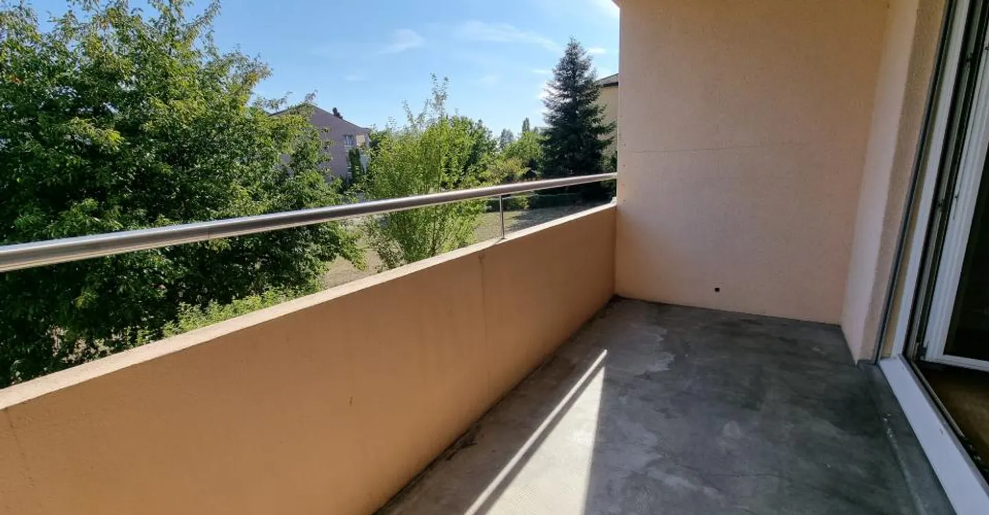 Helles 4-Zimmer Appartement in Colombier - Foto 1 von 7