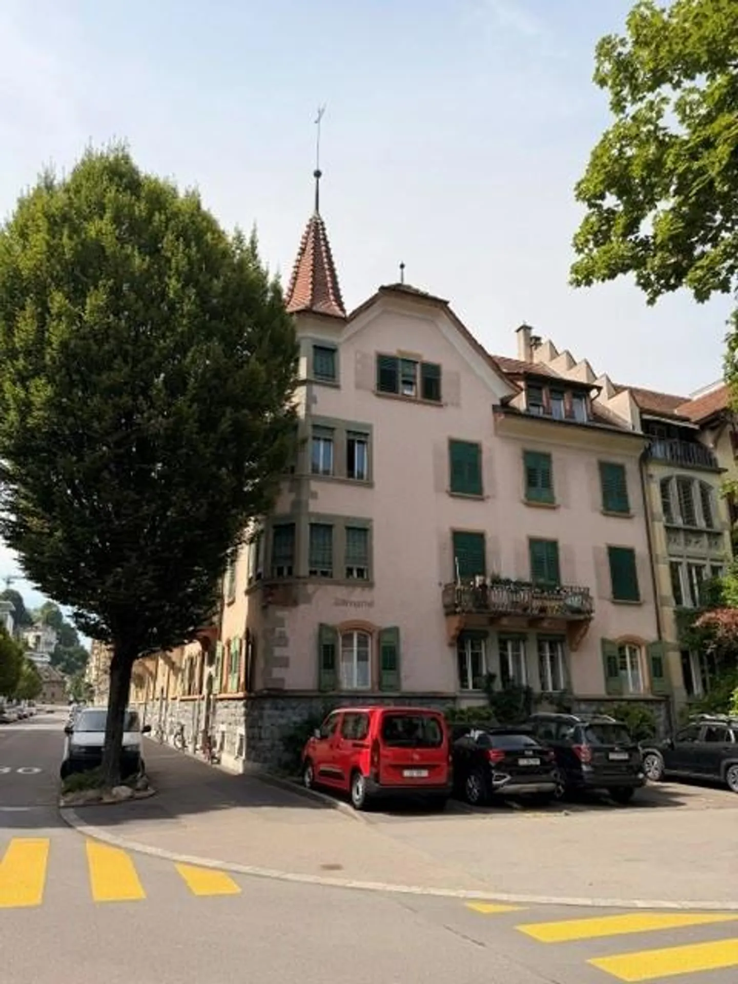 Central Office for Rent in Lucerne - Photo 1 of 8