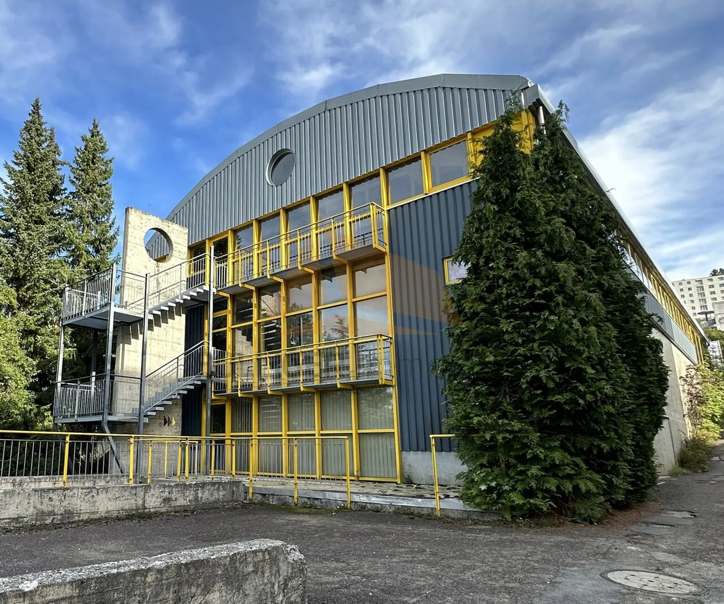 For Sale Hall for Exhibitions, Offices, Storage, Garages and Shooting Range - Photo 2 of 13