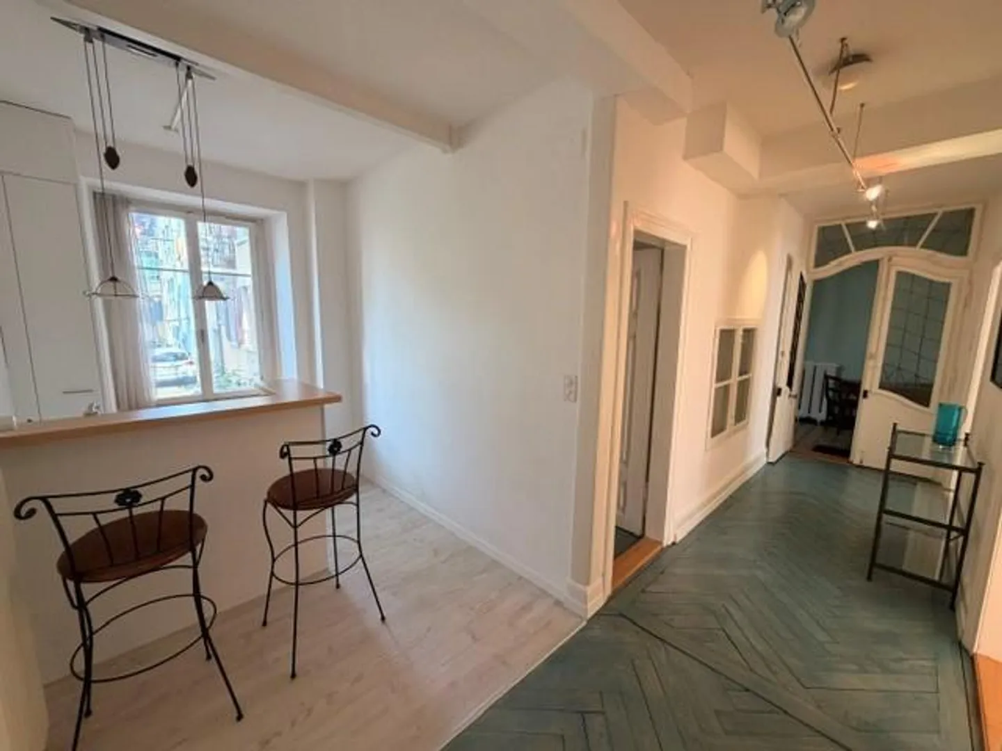 Central Office for Rent in Lucerne - Photo 2 of 8