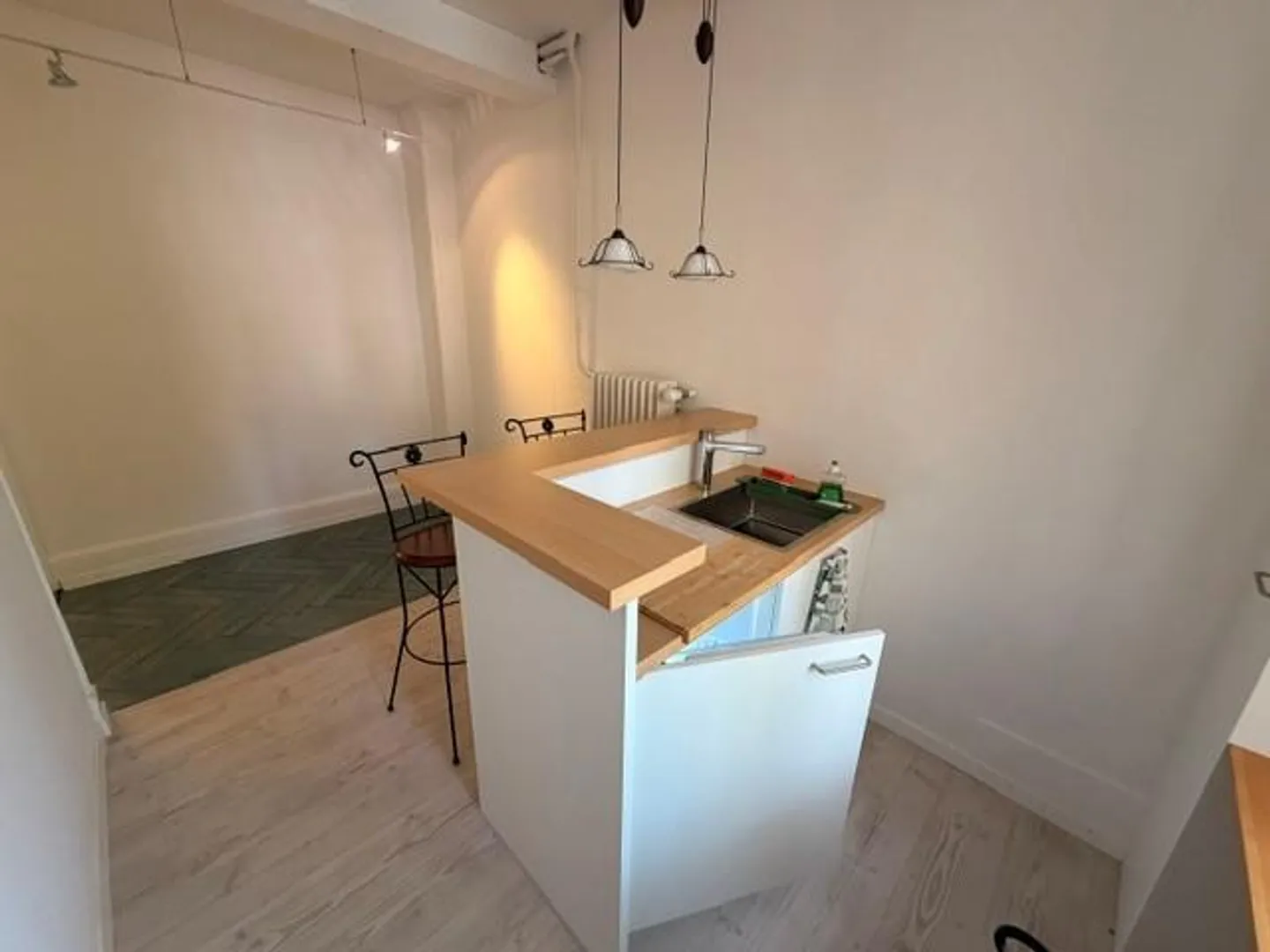 Central Office for Rent in Lucerne - Photo 4 of 8