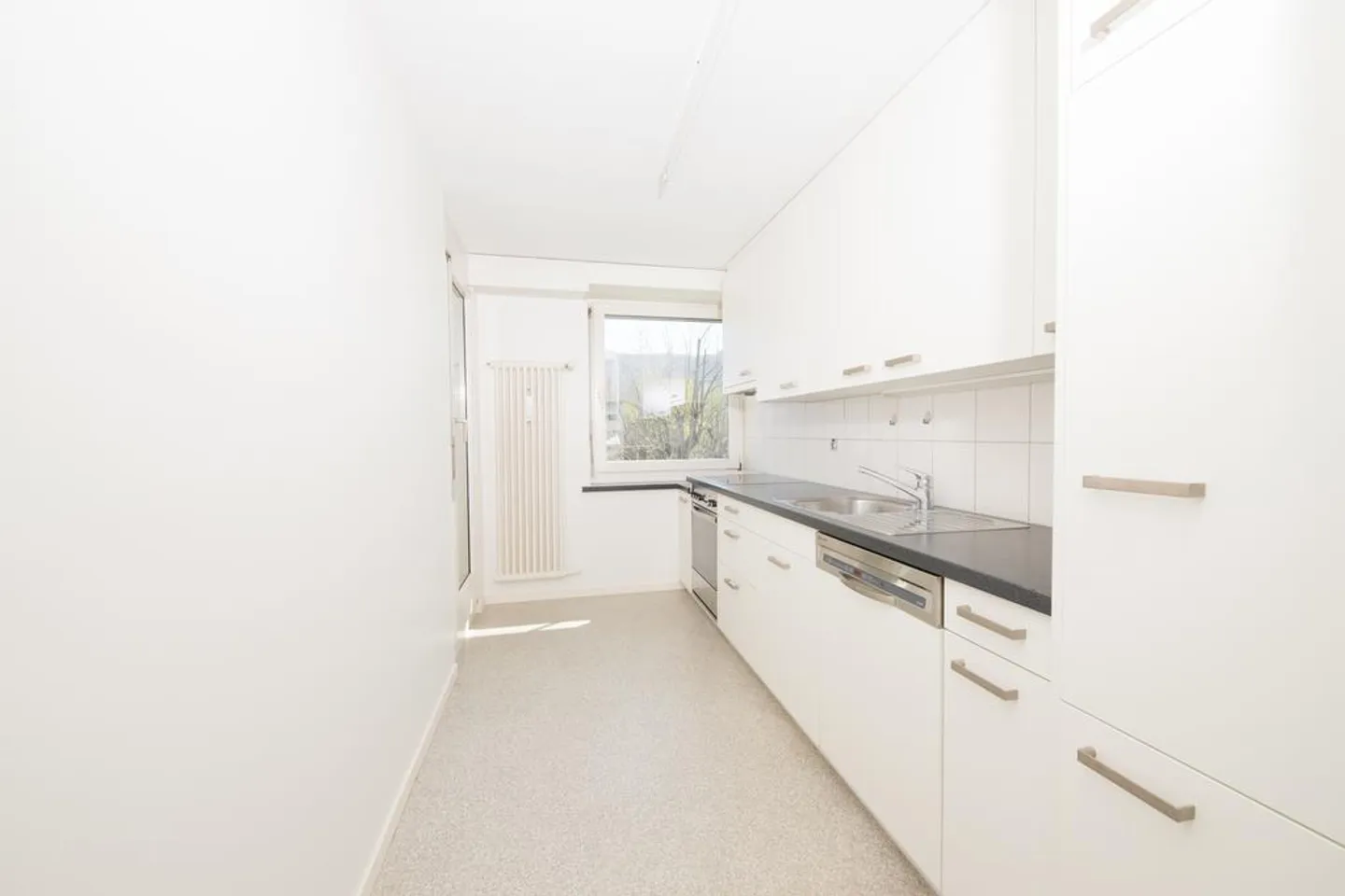 Ruhige 4-Zimmerwohnung in Arlesheim - Foto 4 von 9