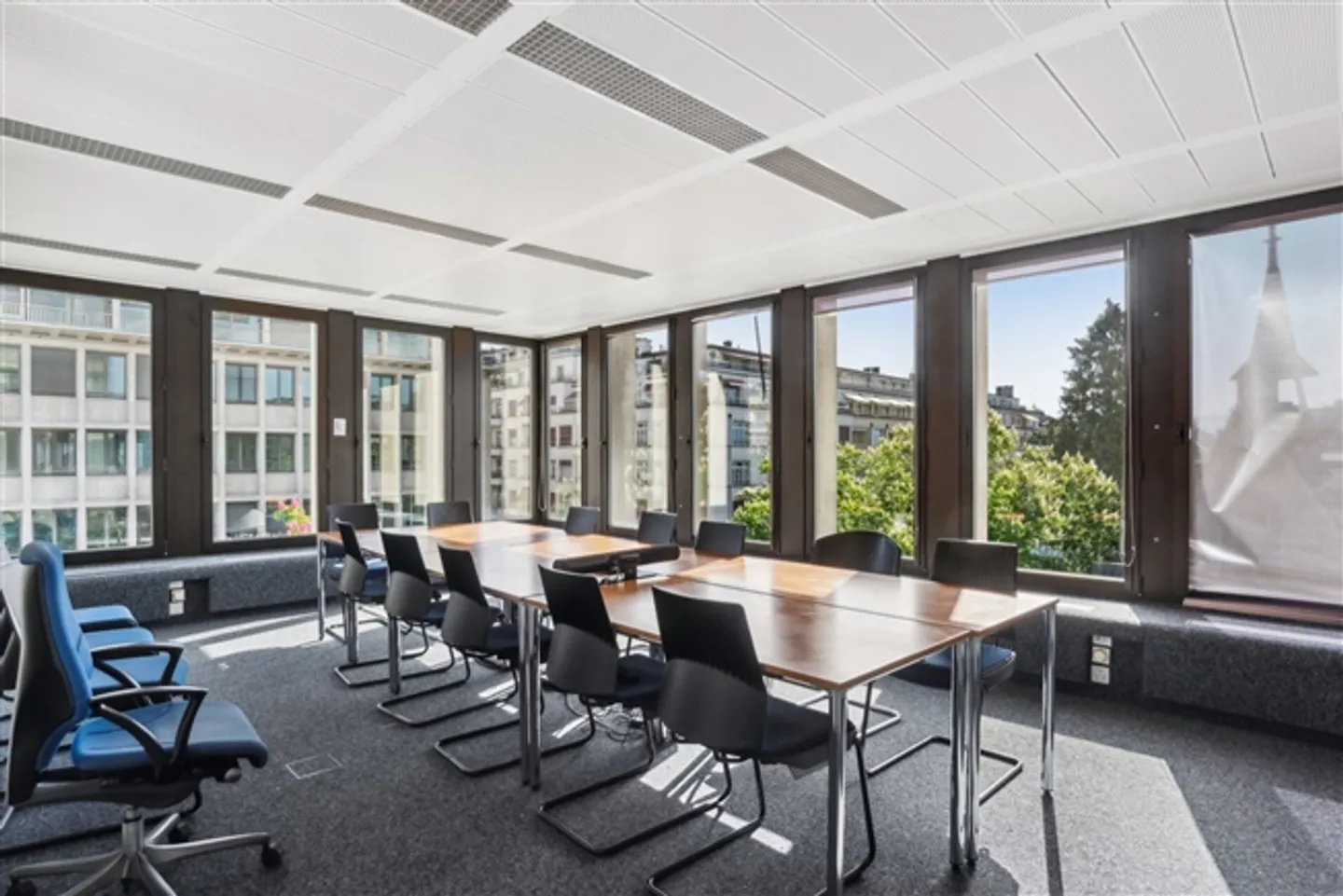 Espace de Bureau Moderne en Emplacement Privilégié - Photo 1 sur 12
