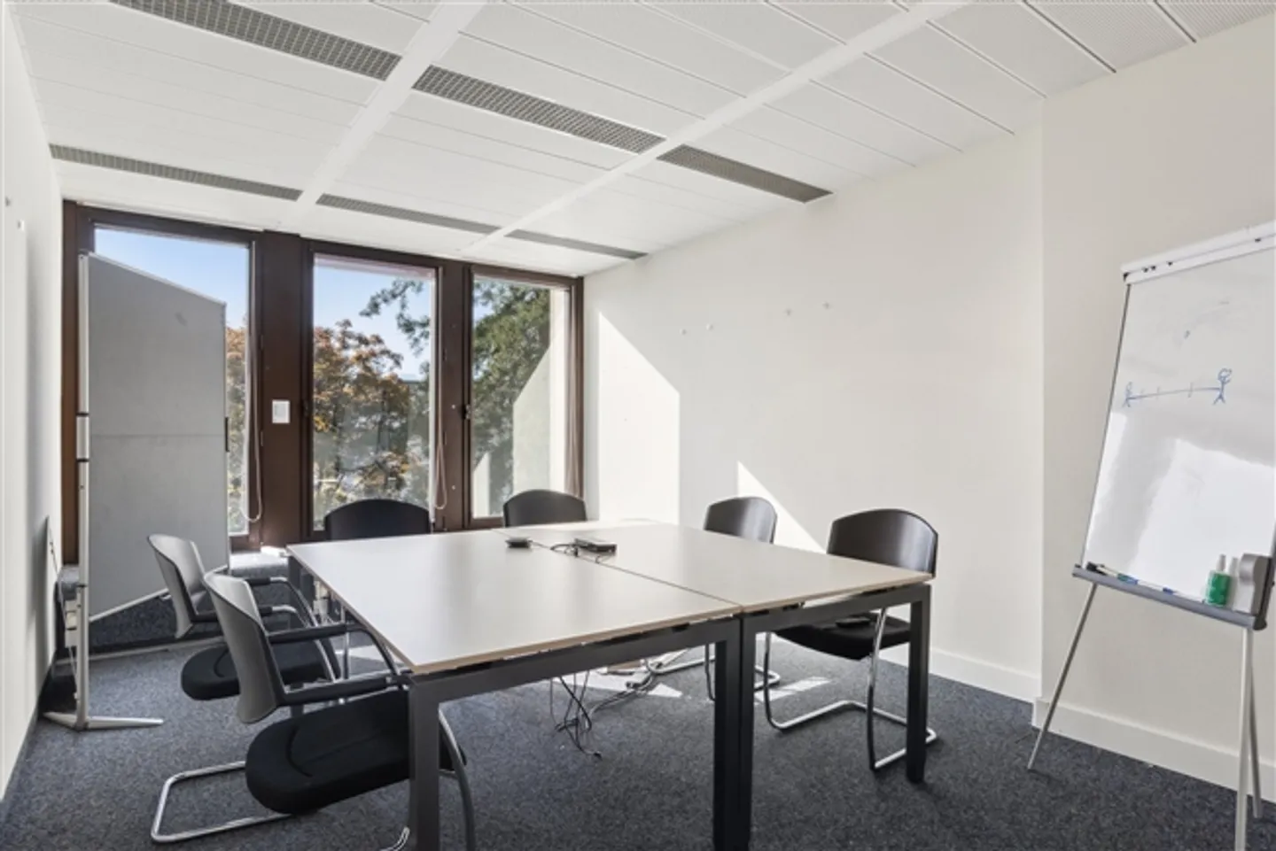 Espace de Bureau Moderne en Emplacement Privilégié - Photo 4 sur 12