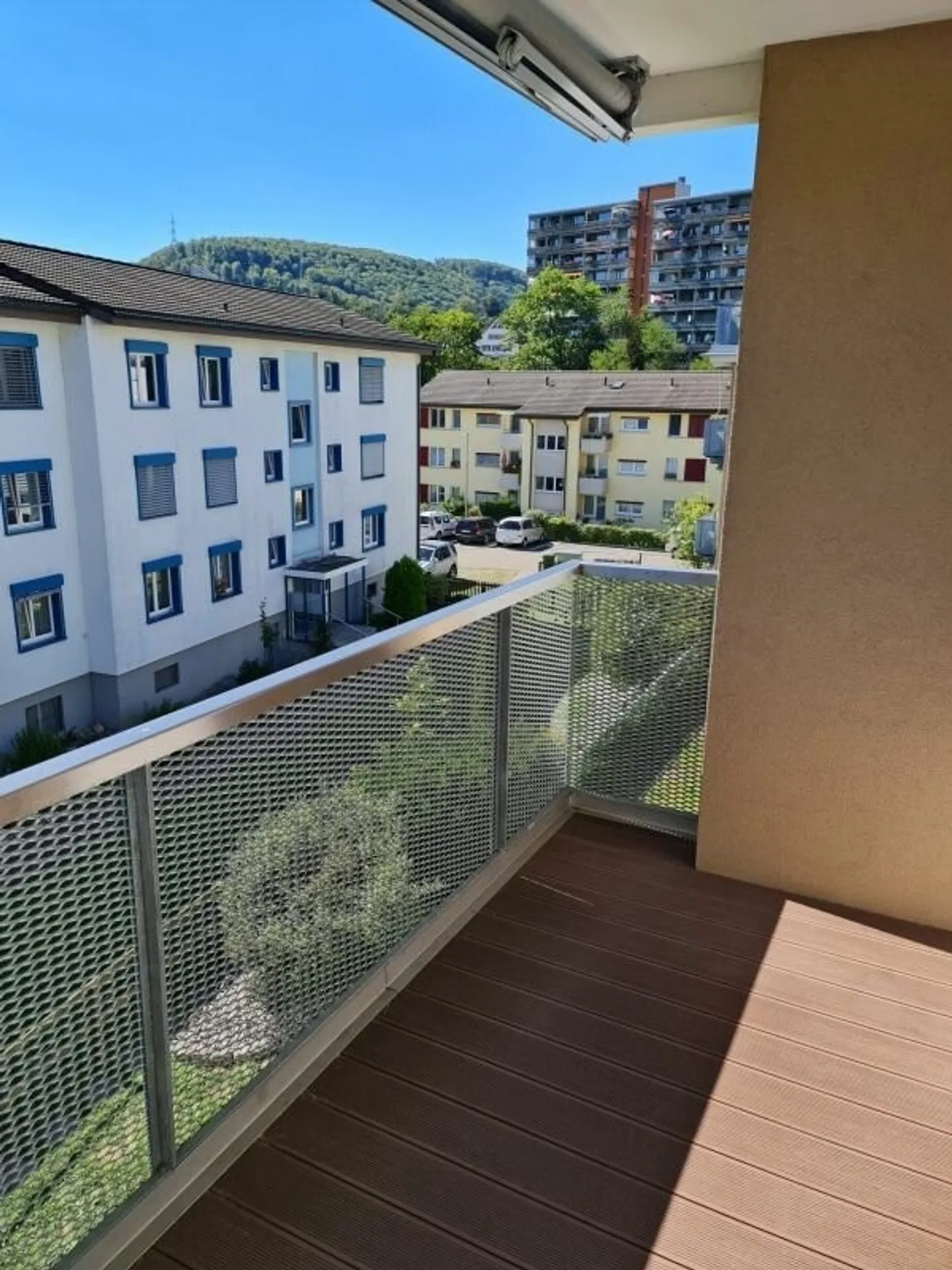 modern apartment with private washing tower - Photo 2 of 6