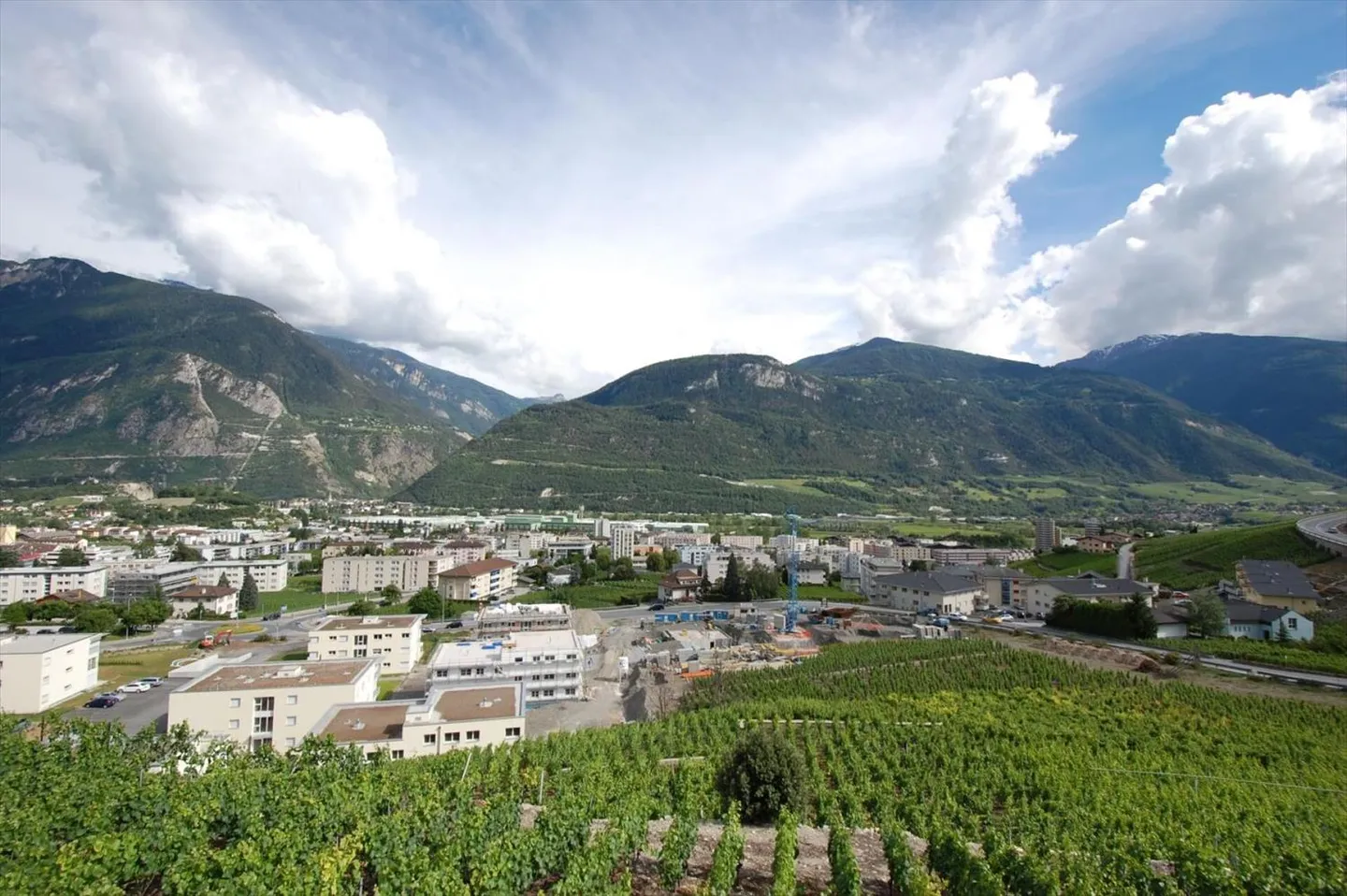 New Villa on the Heights of Sierre - Photo 7 of 9