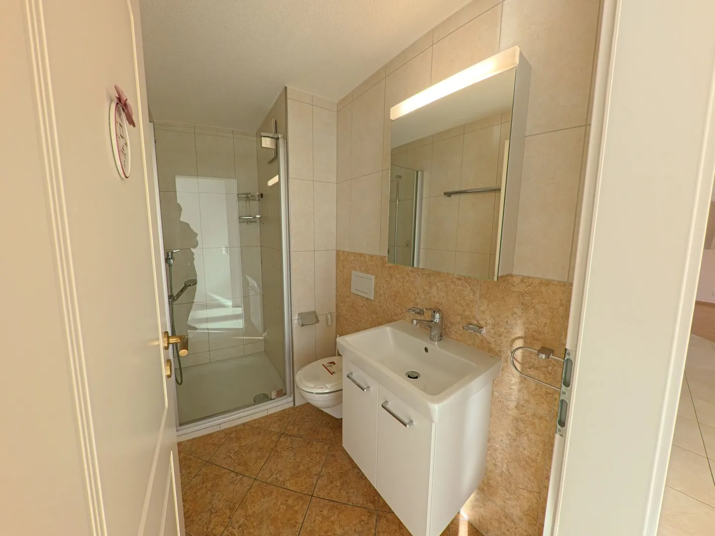 Vivere centralmente sopra i tetti: Maisonette elegante di 5,5 stanze per famiglie - Foto 7 di 14