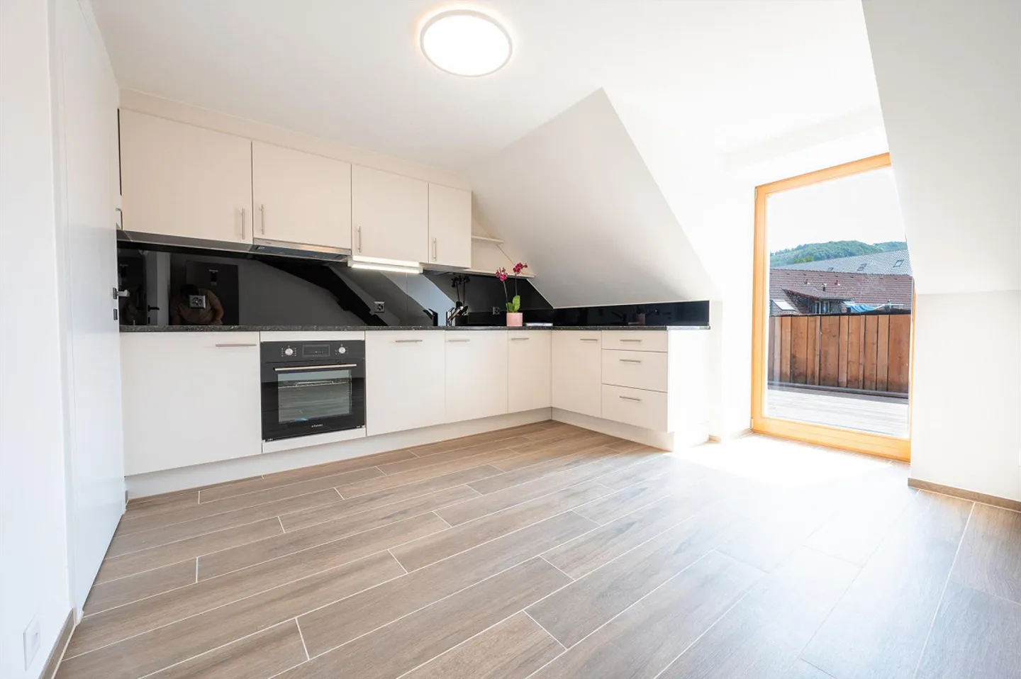 3.5-Room Maisonette with Gallery and Large Terrace in the House for Lions - Photo 3 of 10