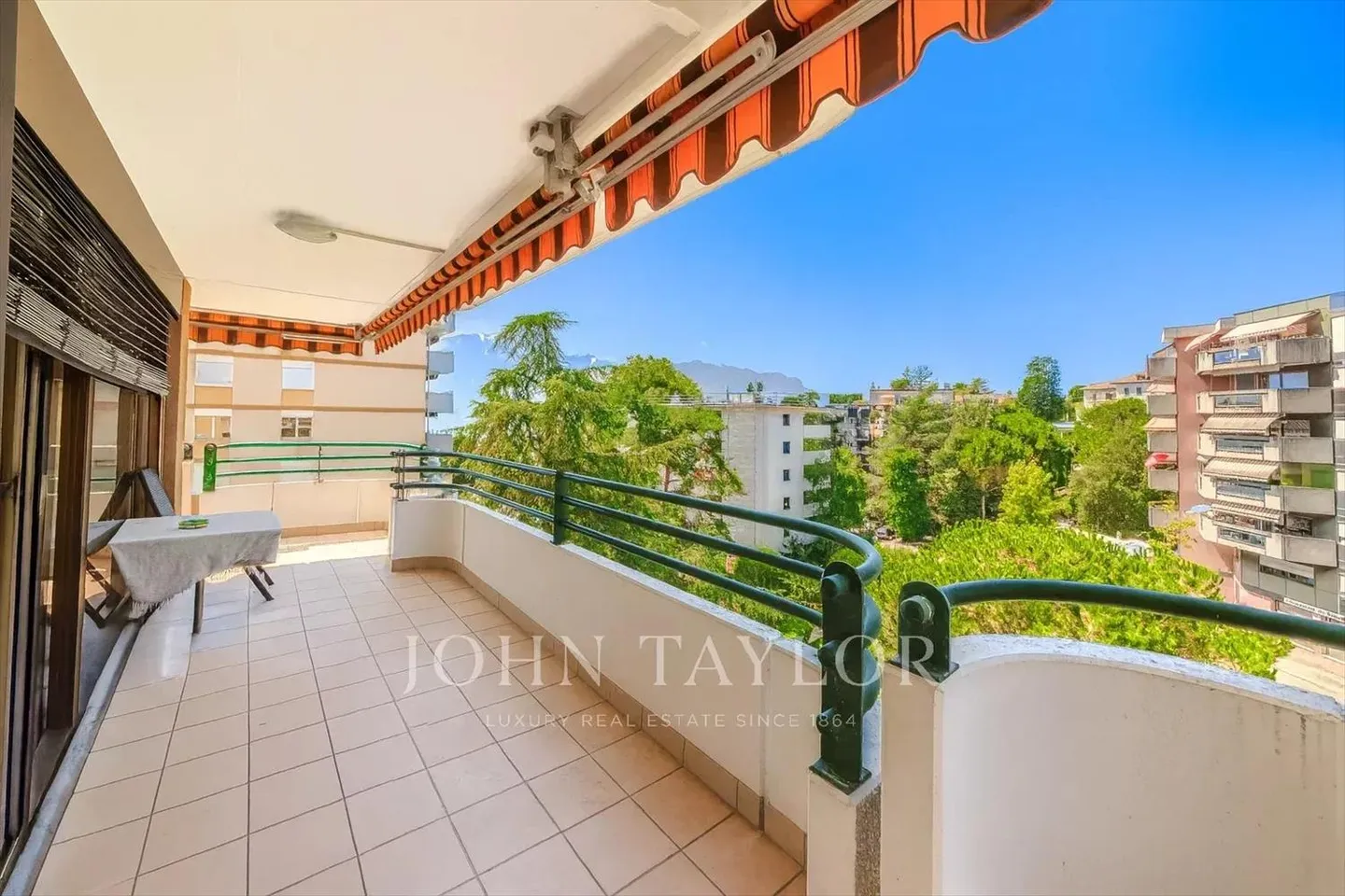 4.5 Room Apartment - Photo 3 of 11