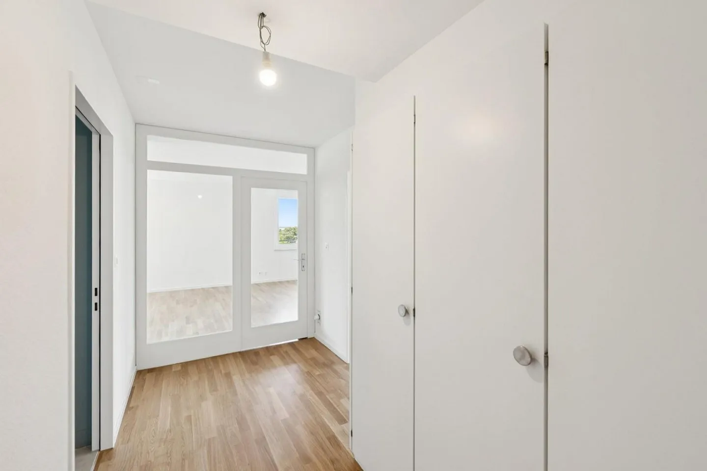 Appartement 3.5 pièces fraîchement rénové dans le meilleur emplacement à Pratteln - Photo 3 sur 7