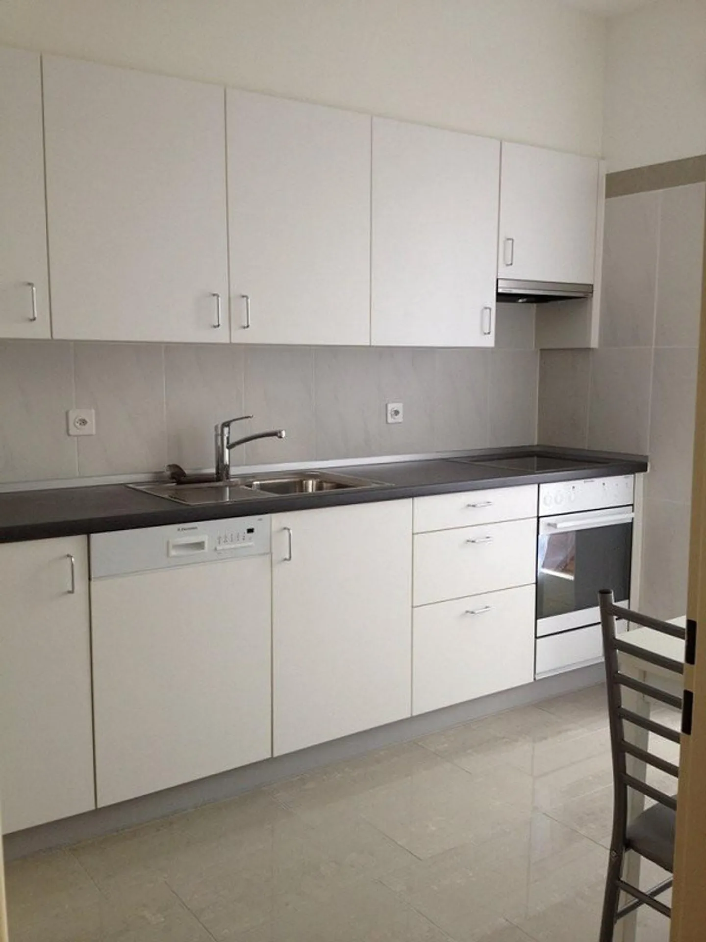 Appartamento arredato di 2,5 locali in affitto a Lugano - Foto 3 di 7