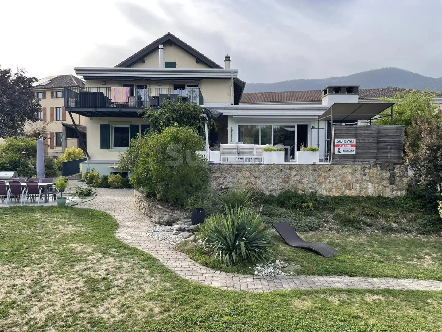 5.5-room apartment by the lake - Photo 1 of 12