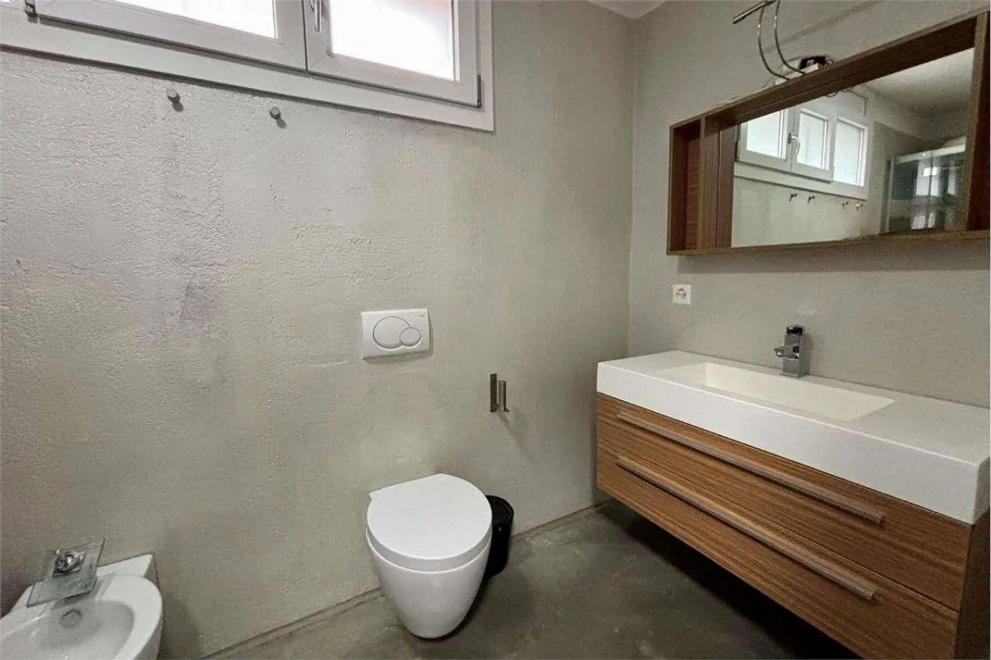 Bright and furnished office in a strategic location - Photo 5 of 13