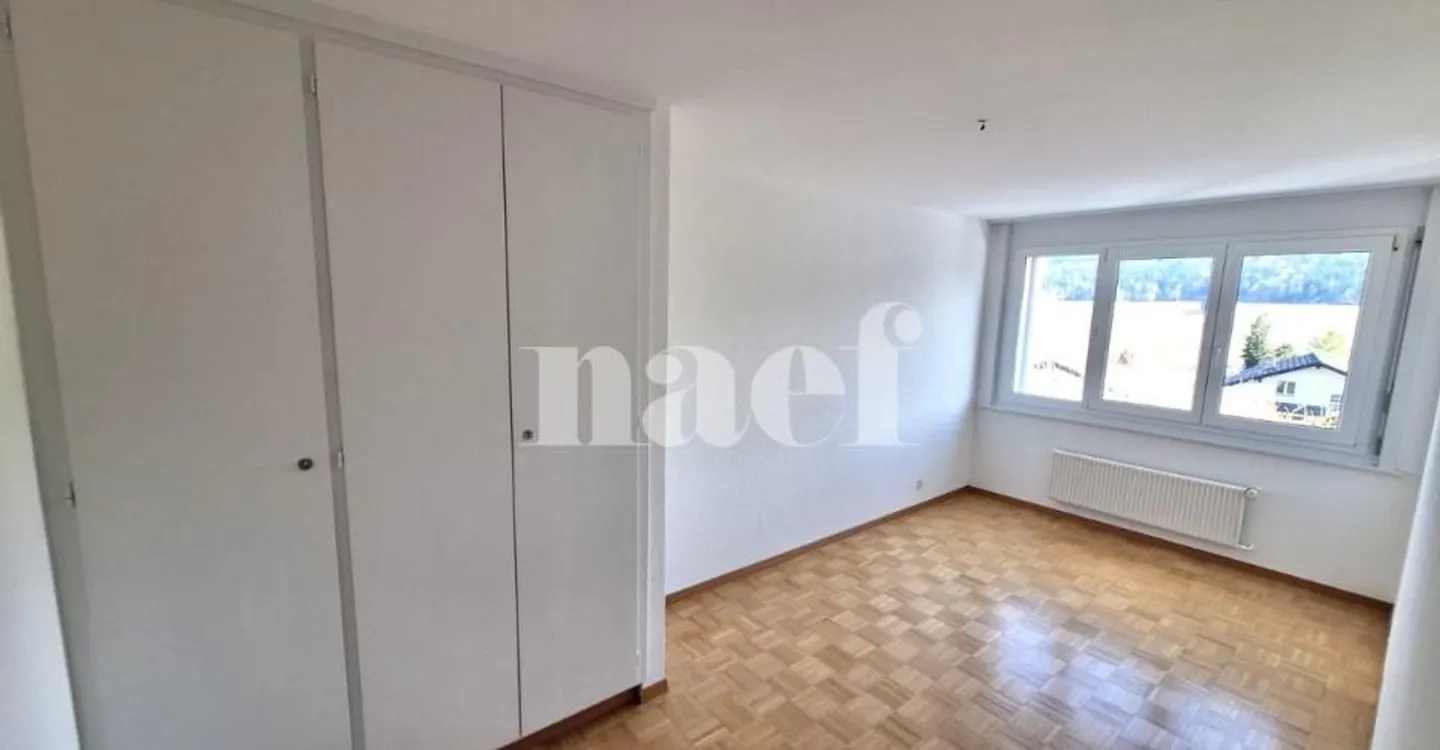 Beautiful bright 4-room apartment in Tramelan - Photo 3 of 9