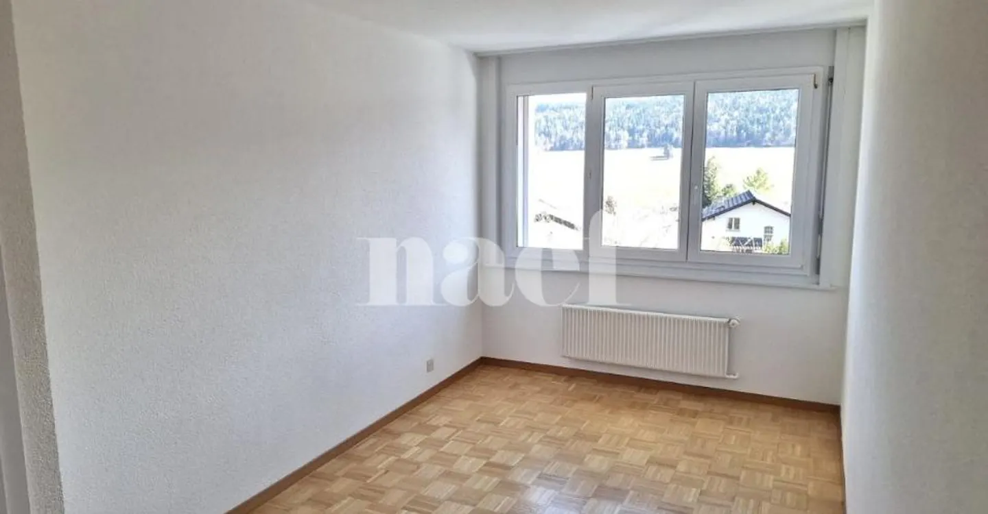 Beautiful bright 4-room apartment in Tramelan - Photo 4 of 9