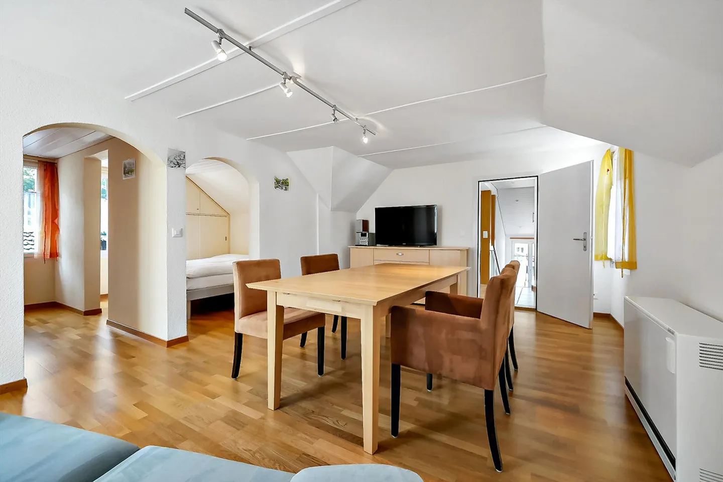 Charmante Dachwohnung in Engelberg - Foto 1 von 8