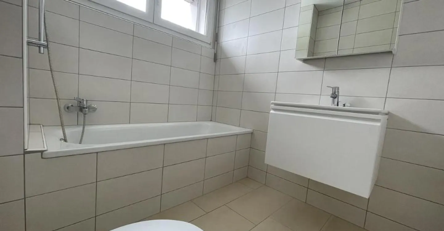 Beautiful bright 4-room apartment in Tramelan - Photo 7 of 9