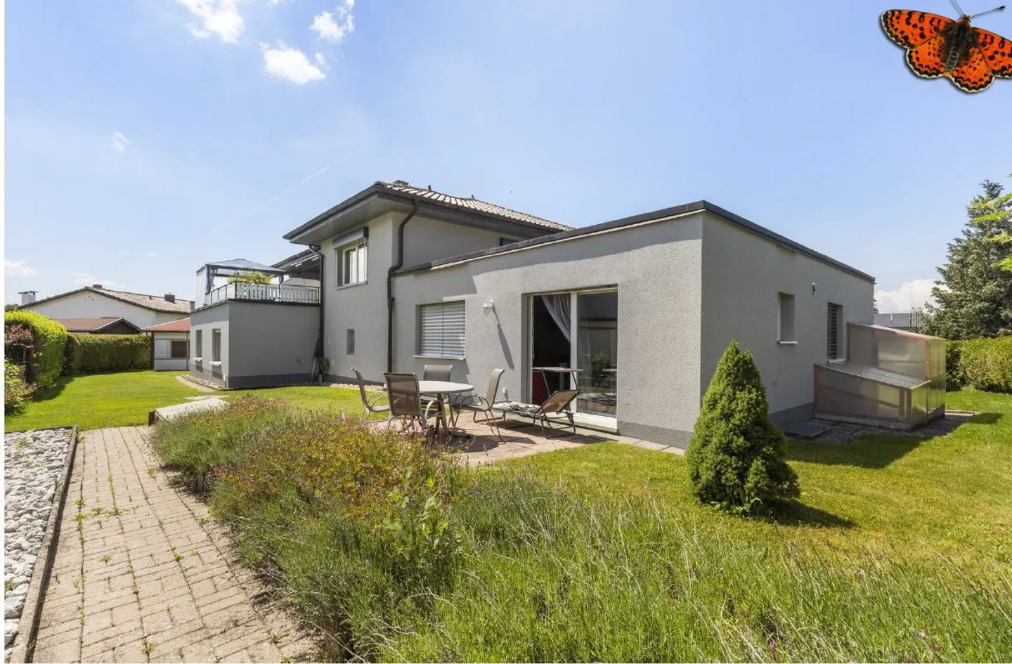 4.5 ROOMS - With a large terrace! - Photo 1 of 12