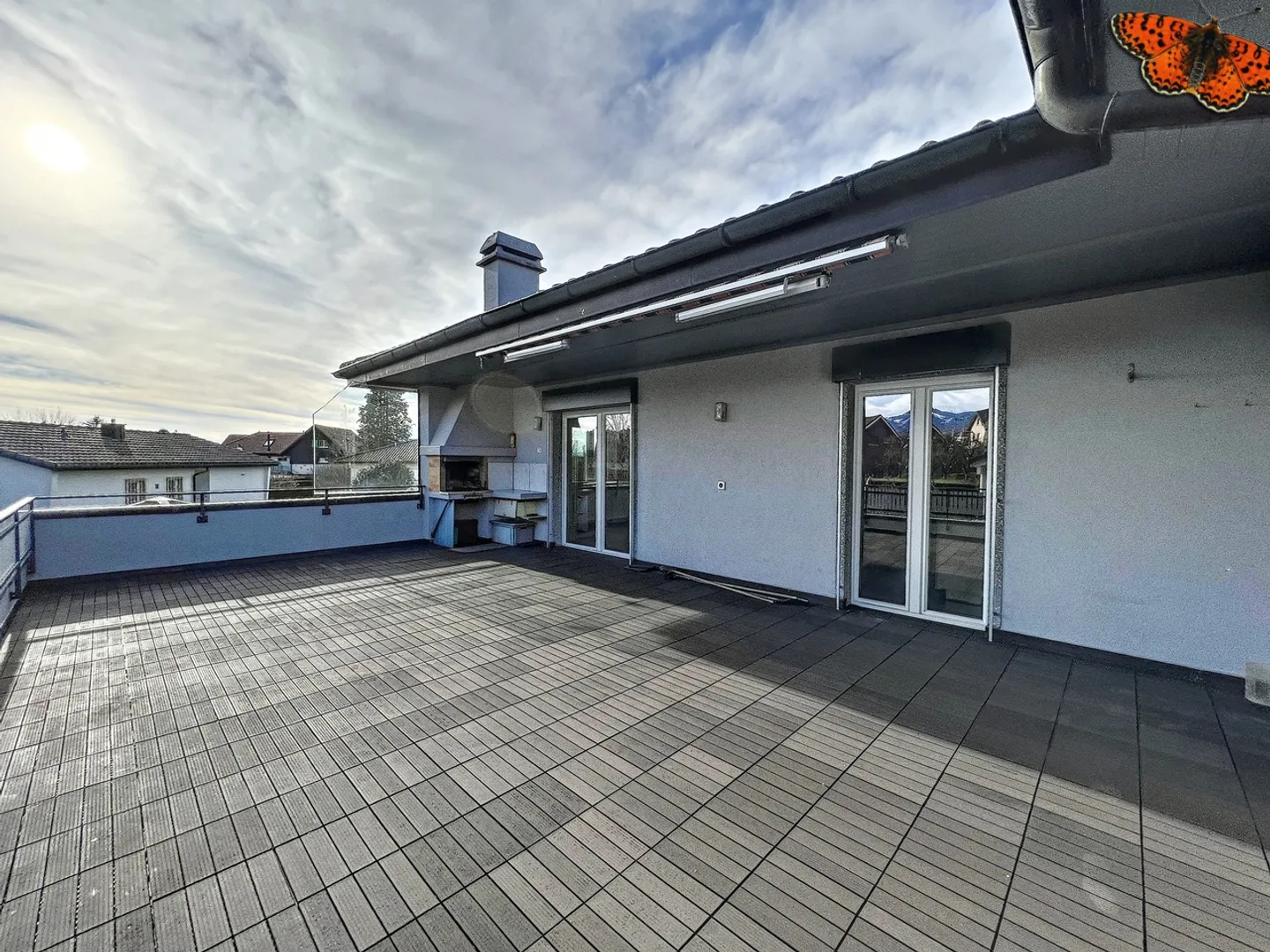 4.5 ROOMS - With a large terrace! - Photo 5 of 12