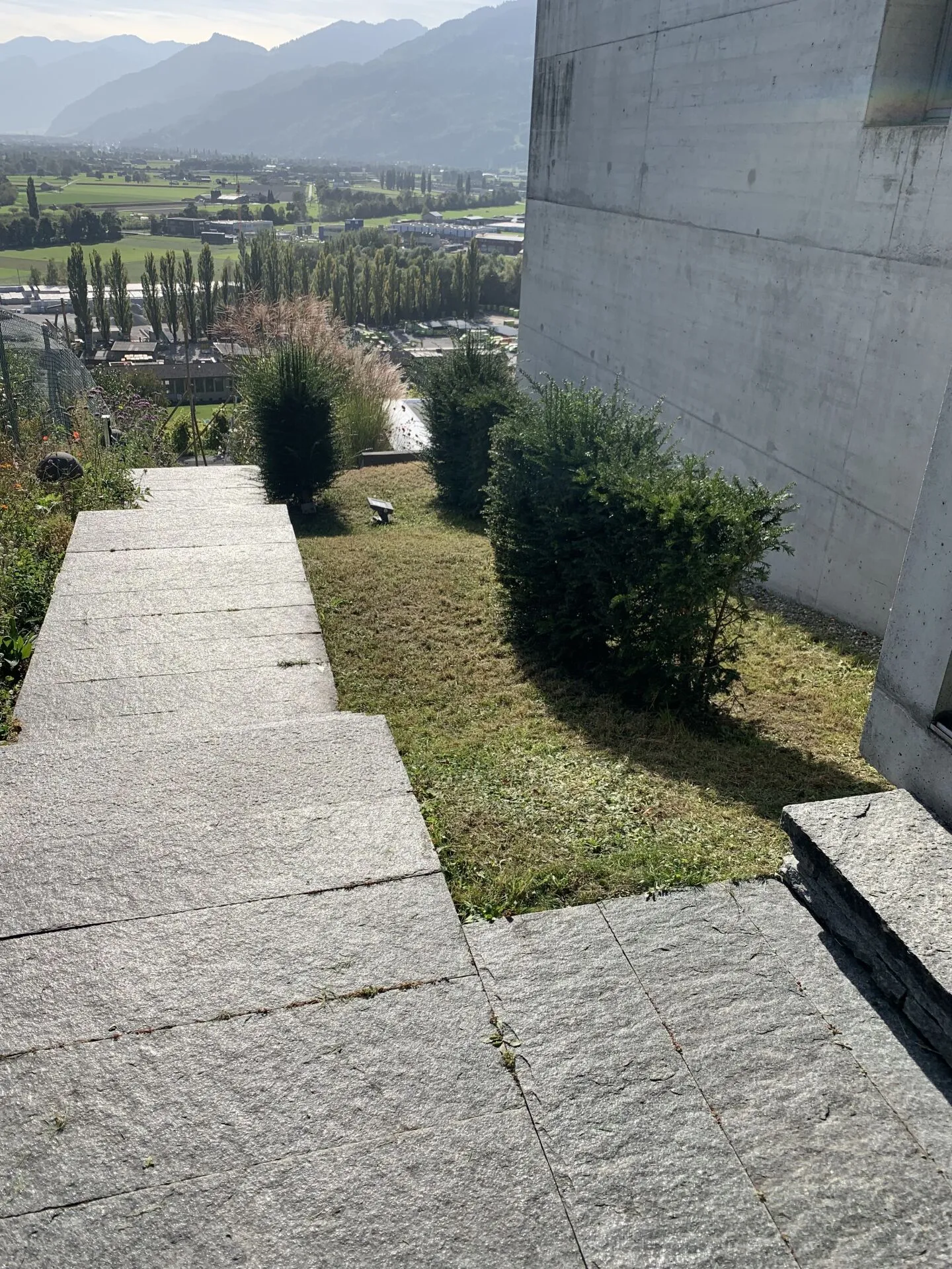 High-Quality Property on the Sunny Slope - Photo 2 of 9