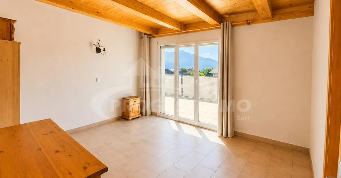 An Exceptional Penthouse with Two Terraces & Jacuzzi - Photo 7 of 12