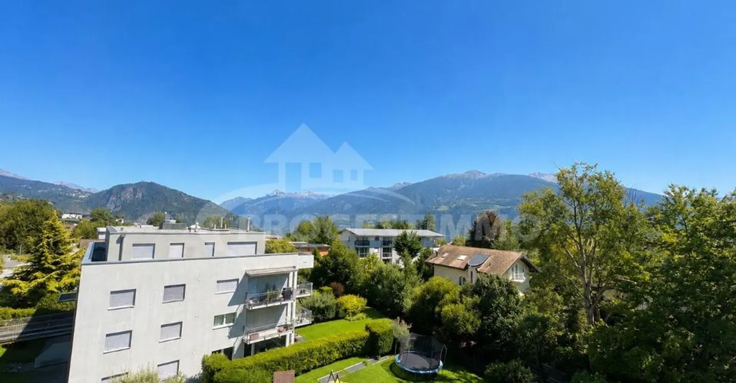 An Exceptional Penthouse with Two Terraces & Jacuzzi - Photo 11 of 12