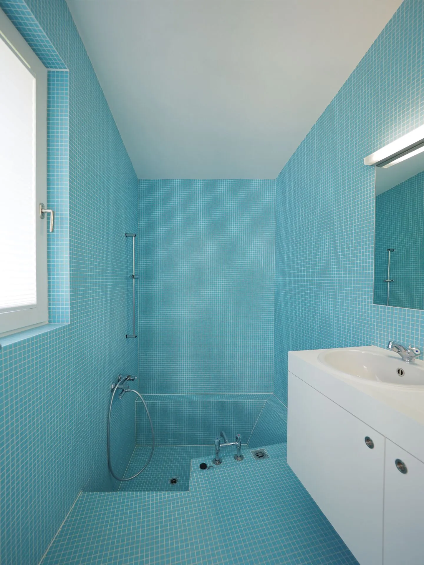 High-Quality Property on the Sunny Slope - Photo 8 of 9