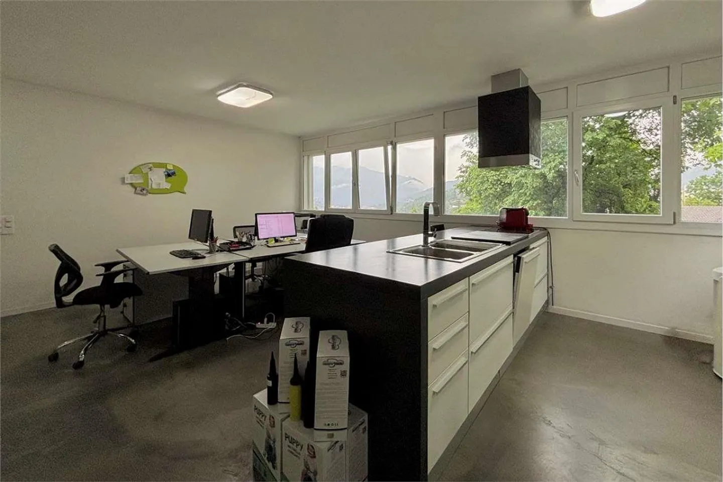 Bright and furnished office in a strategic location - Photo 13 of 13