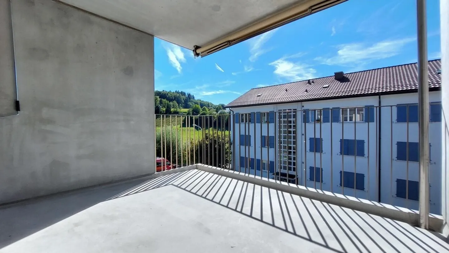 Moderno appartamento di 2,5 locali di 65m² al 2° piano a Köniz - Foto 9 di 11