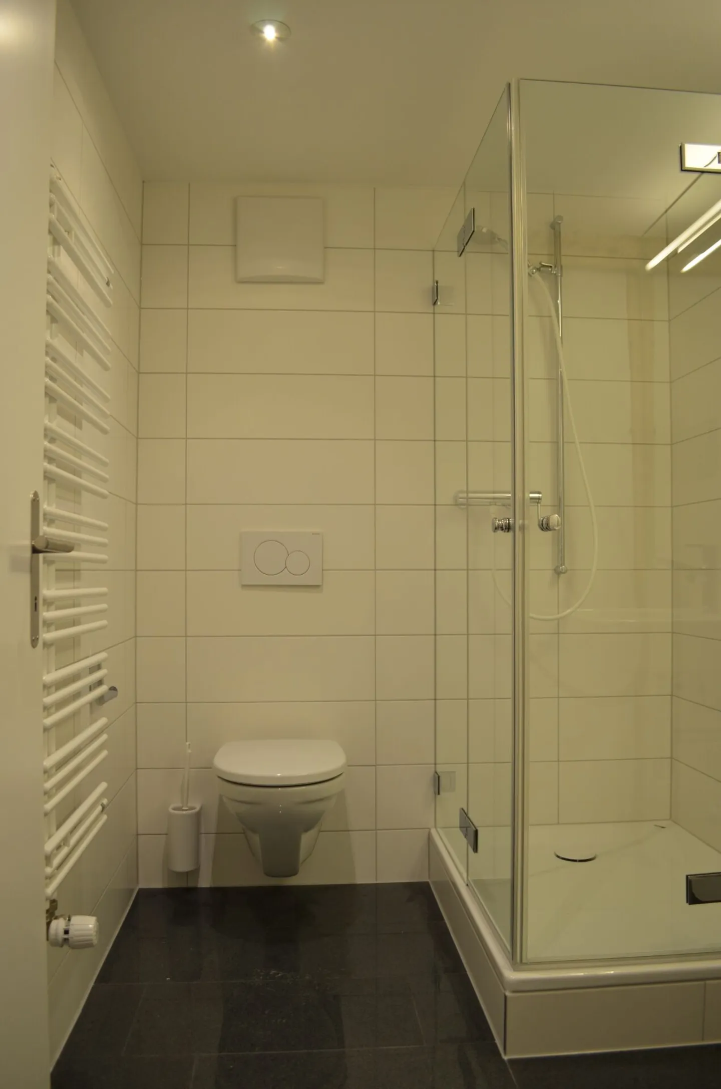 Beautiful Old Town Apartment with Charm - Photo 10 of 12