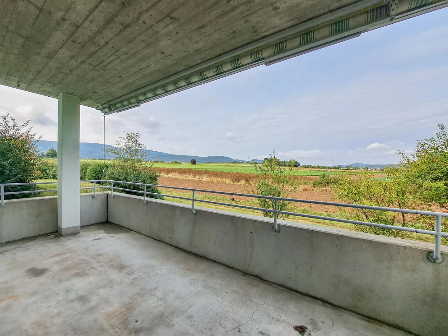 Modern 3-room apartment, ground floor - Photo 6 of 12