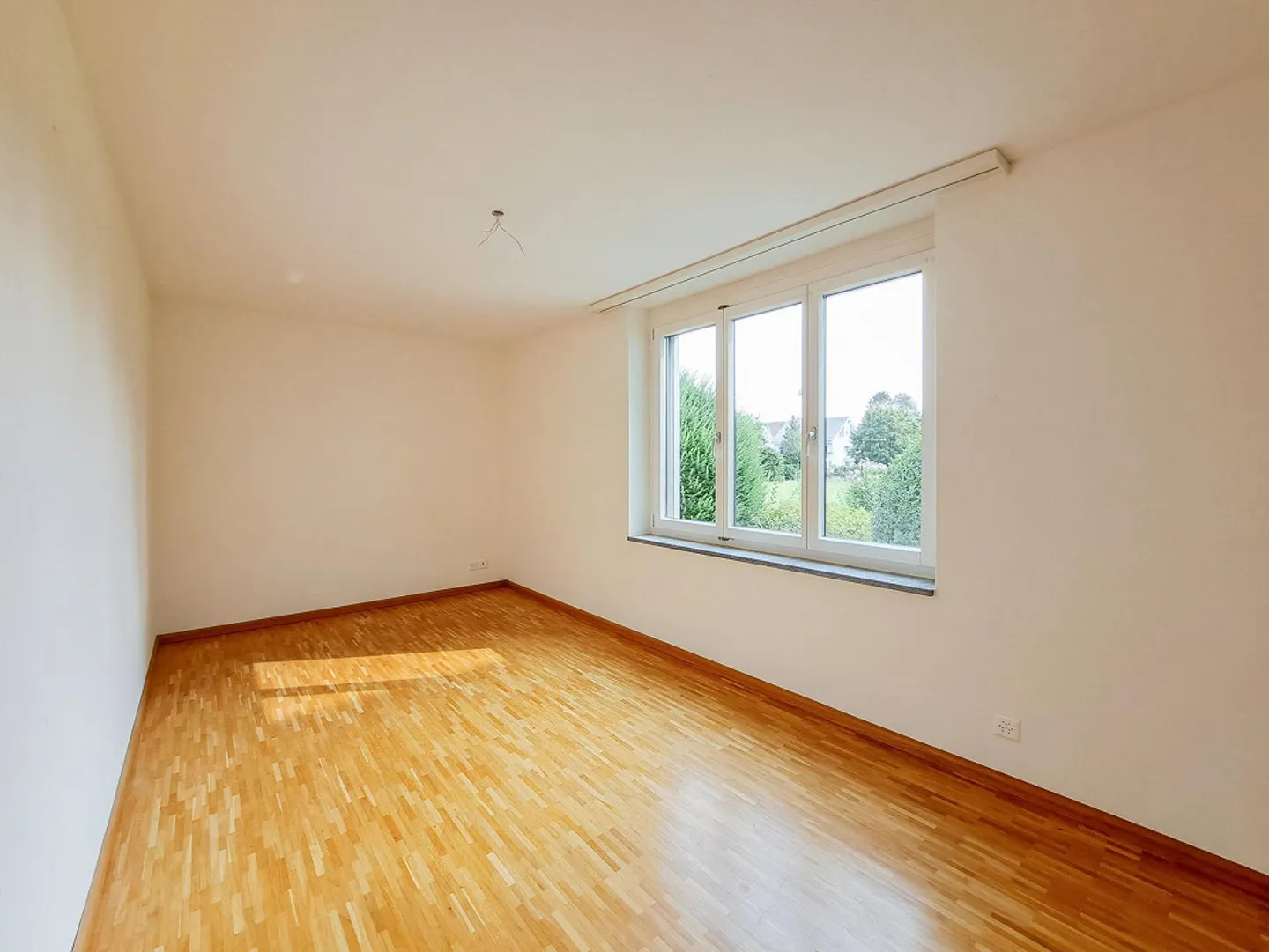 Modern 3-room apartment, ground floor - Photo 7 of 12