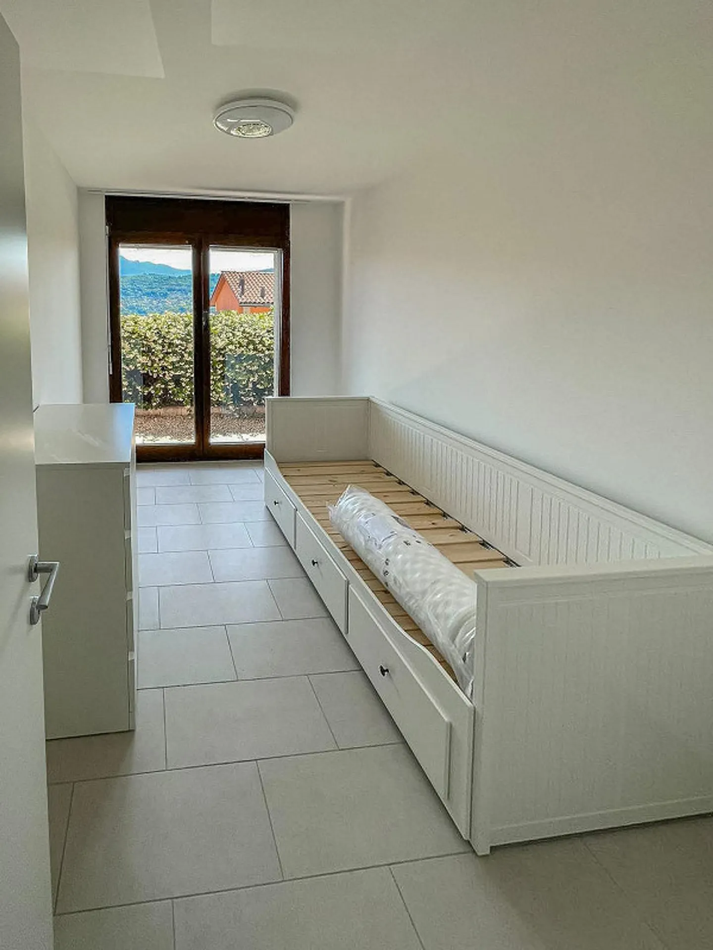 Helles 3.5-Zimmer-Apartment in Vernate - Foto 4 von 6