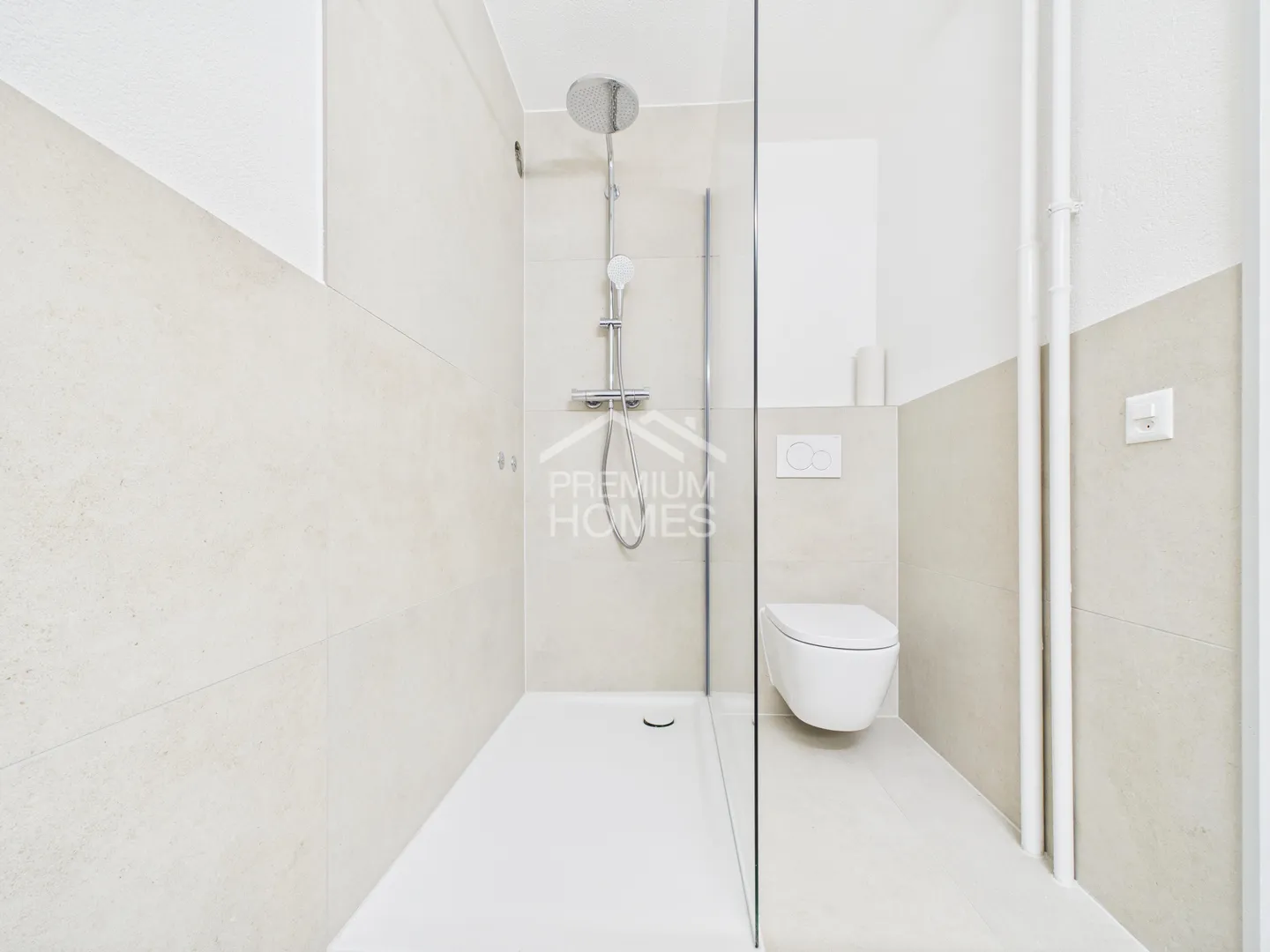 Appartamento moderno con balcone - Foto 5 di 8