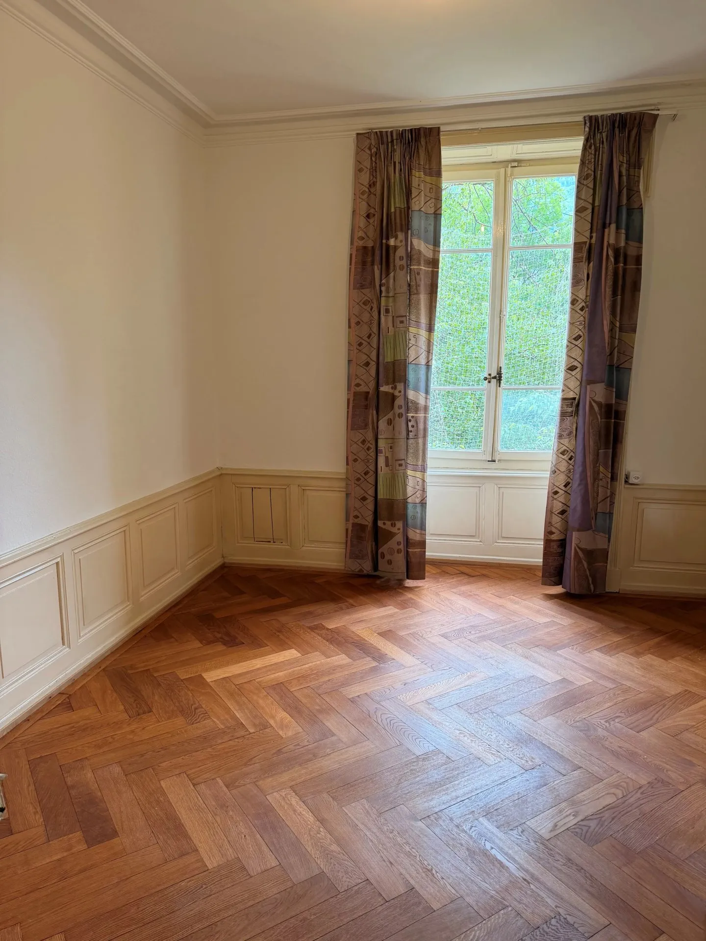 For rent 5.5-room apartment in a magnificent property in the city center of Sion - Photo 5 of 12