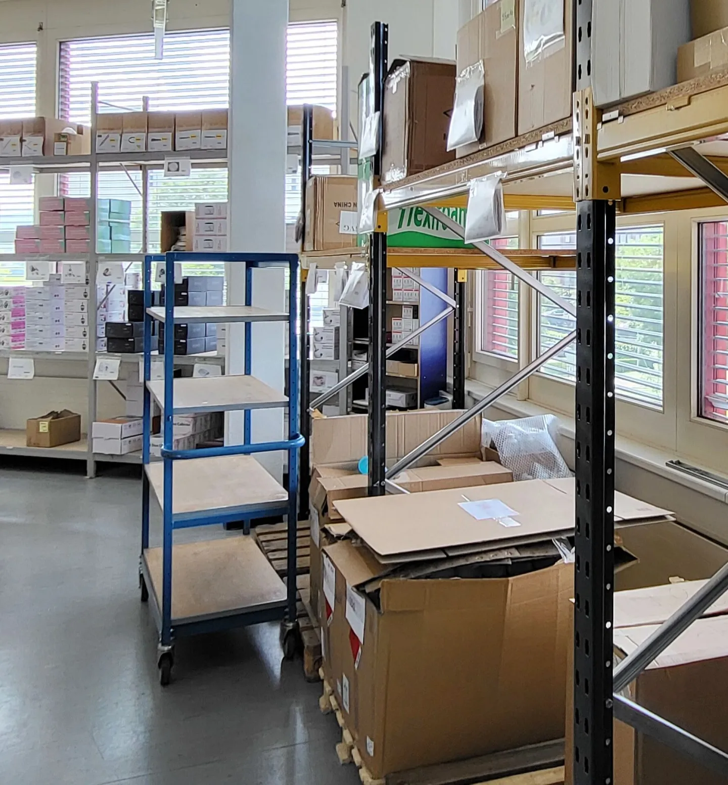 Commercial/Office Space with Water Connection Directly at the Goods Lift - 228 m2! - Photo 8 of 14